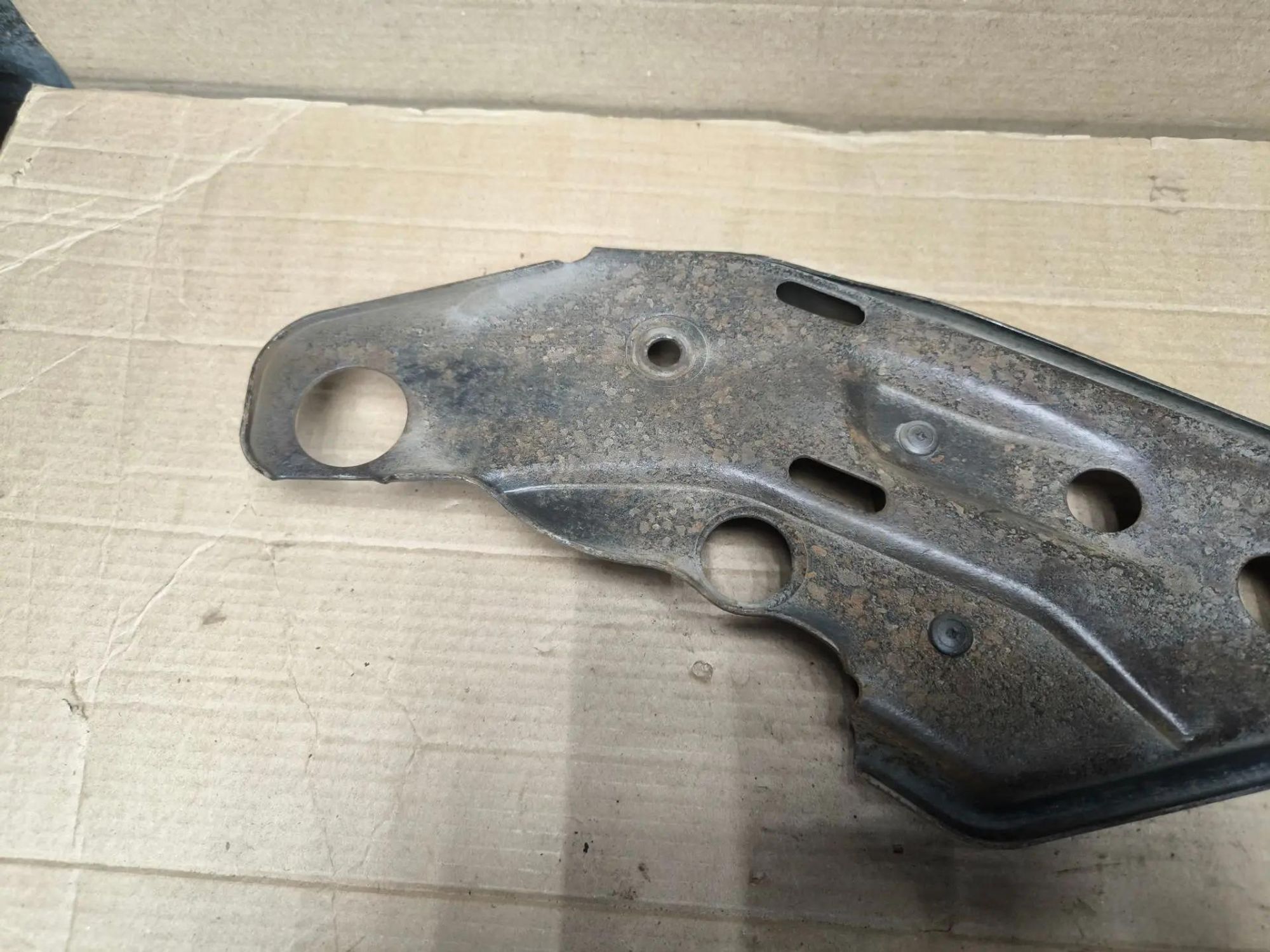 https://ycs.partsauto.market/partsauto-images/thmbs/userImages/d89d66a30f14dbad161fb7a986aa0fe5/part/50af71b0-71a8-4f72-addb-fe860e31adc9_1786117180328.jpg
