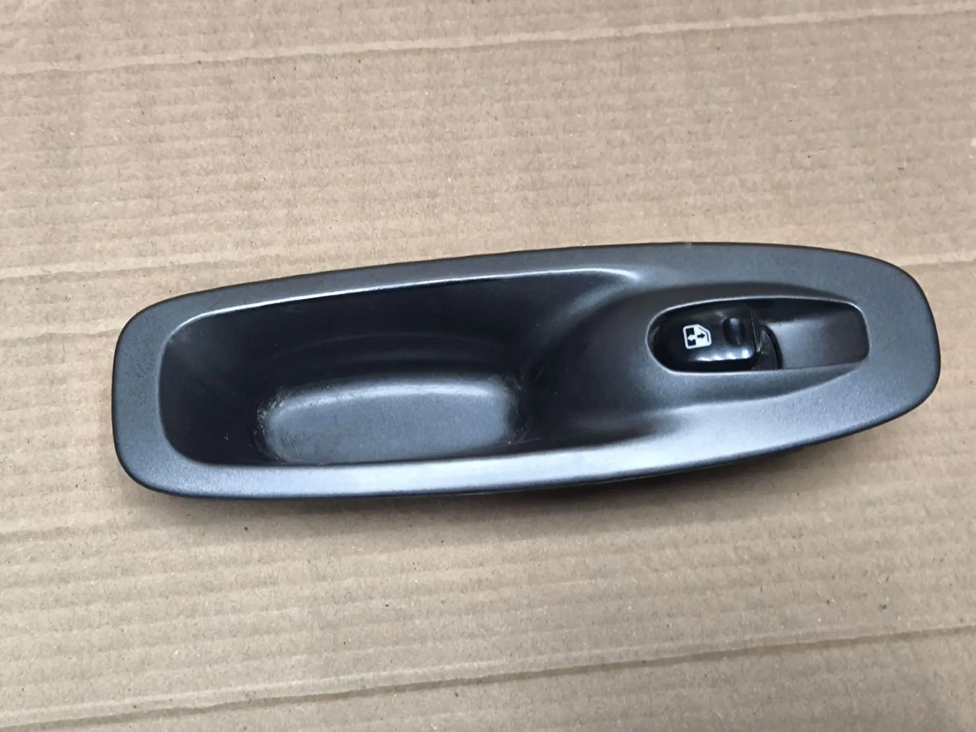 https://ycs.partsauto.market/partsauto-images/thmbs/userImages/d89d66a30f14dbad161fb7a986aa0fe5/part/511fa1c8-08a4-44a3-b9a5-58a741cfe5d4_1784893930402.jpg