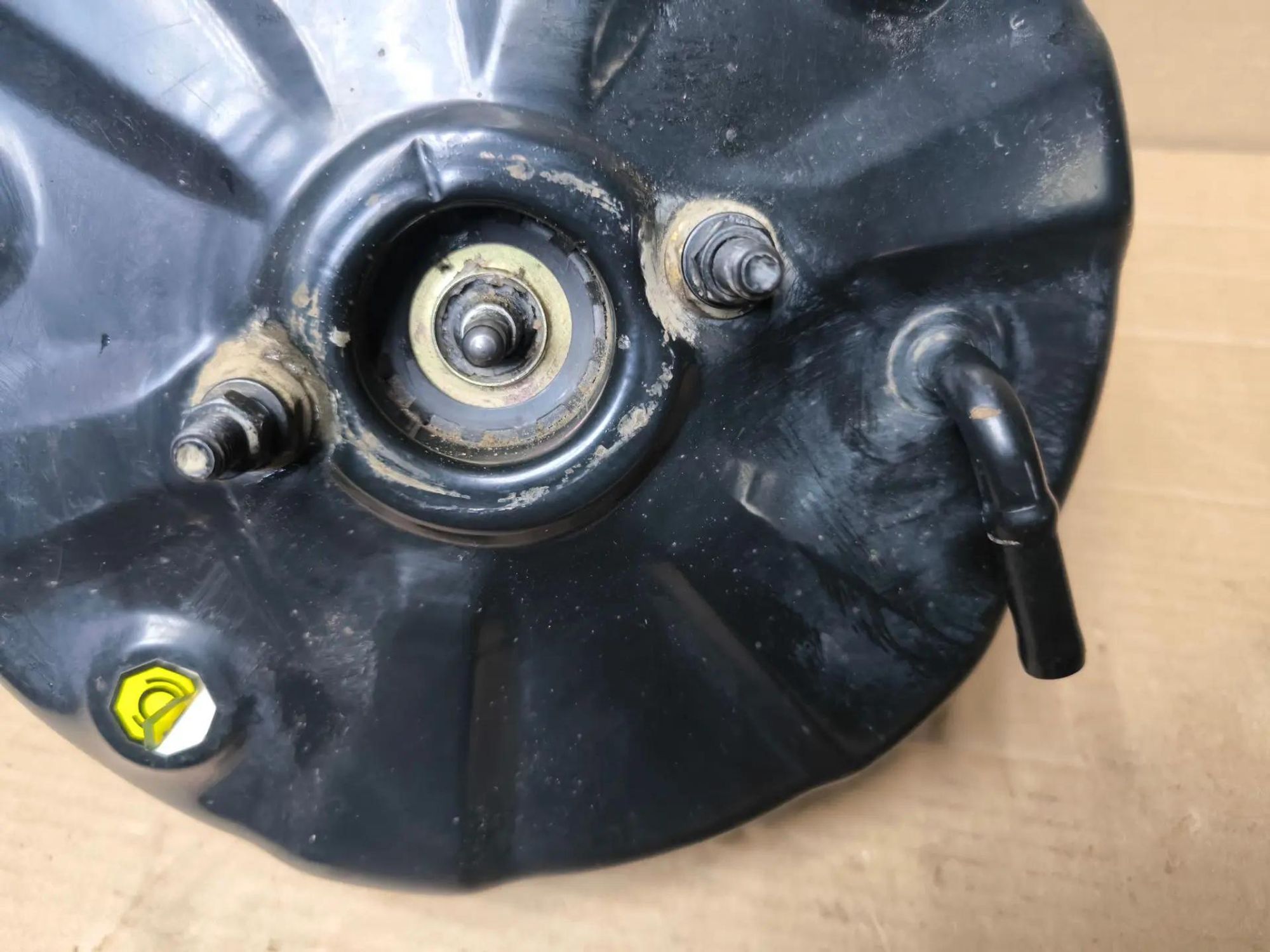https://ycs.partsauto.market/partsauto-images/thmbs/userImages/d89d66a30f14dbad161fb7a986aa0fe5/part/52056463-689f-421b-abd5-af2e621bbd54_1786885268359.jpg