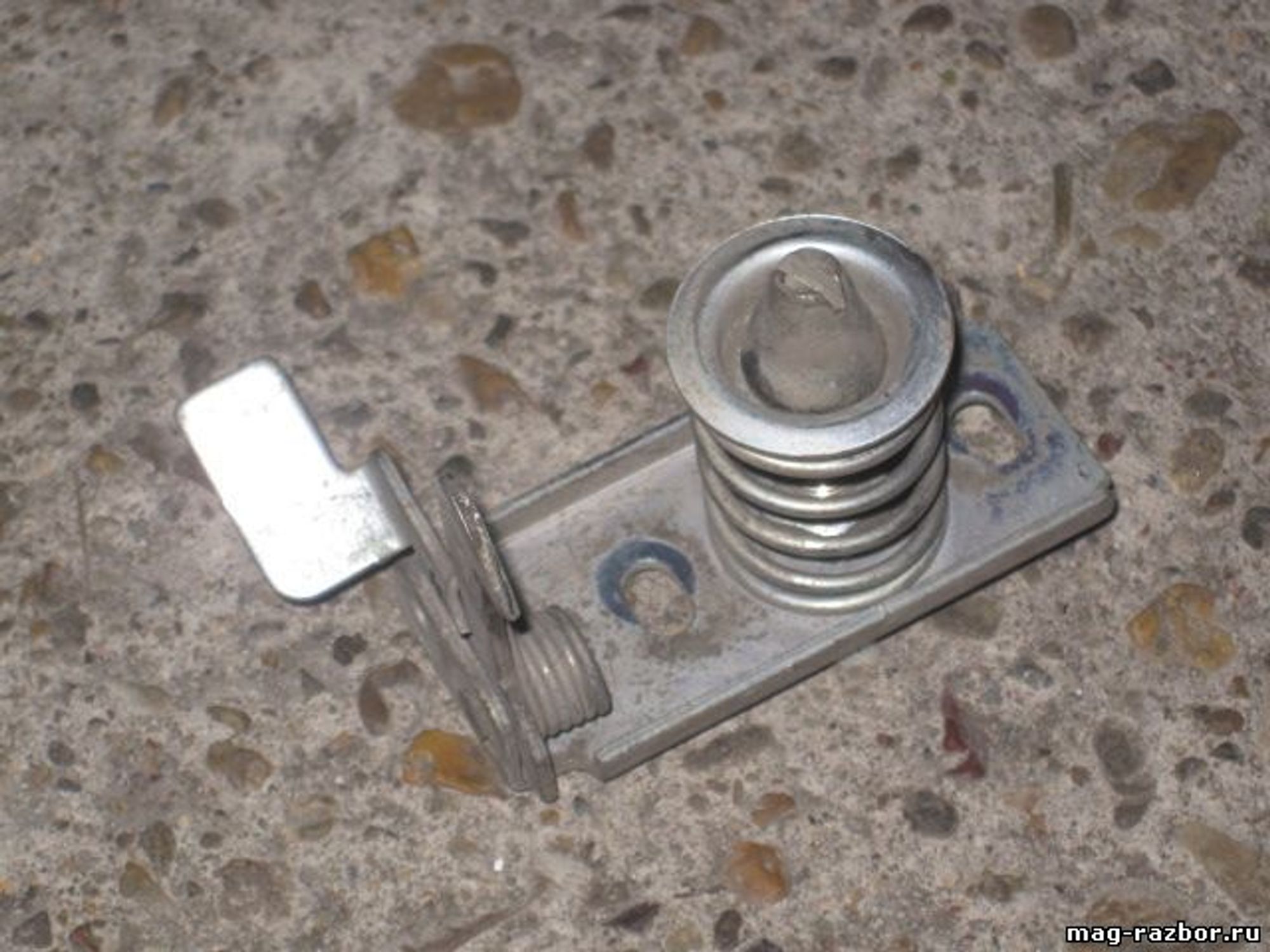 https://ycs.partsauto.market/partsauto-images/thmbs/userImages/d89d66a30f14dbad161fb7a986aa0fe5/part/54d4e790-5b14-4e90-bd80-a1584b59d577_1707376241665.jpg