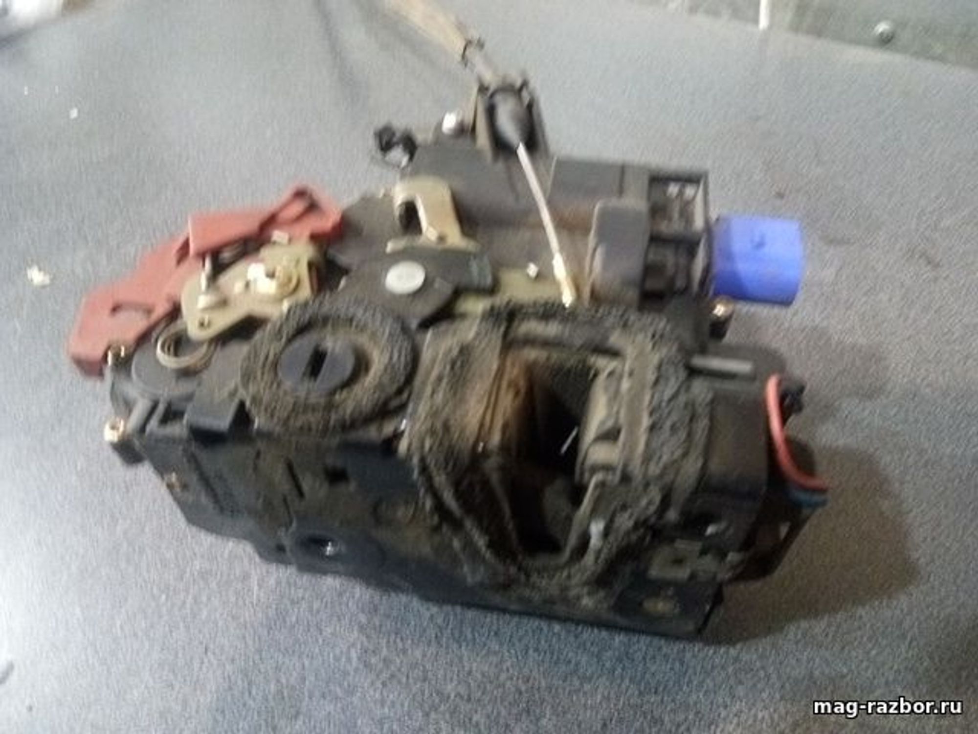 https://ycs.partsauto.market/partsauto-images/thmbs/userImages/d89d66a30f14dbad161fb7a986aa0fe5/part/562245d6-fdbe-4f7a-852b-8fcc6fb3a0de_1720771614615.jpg