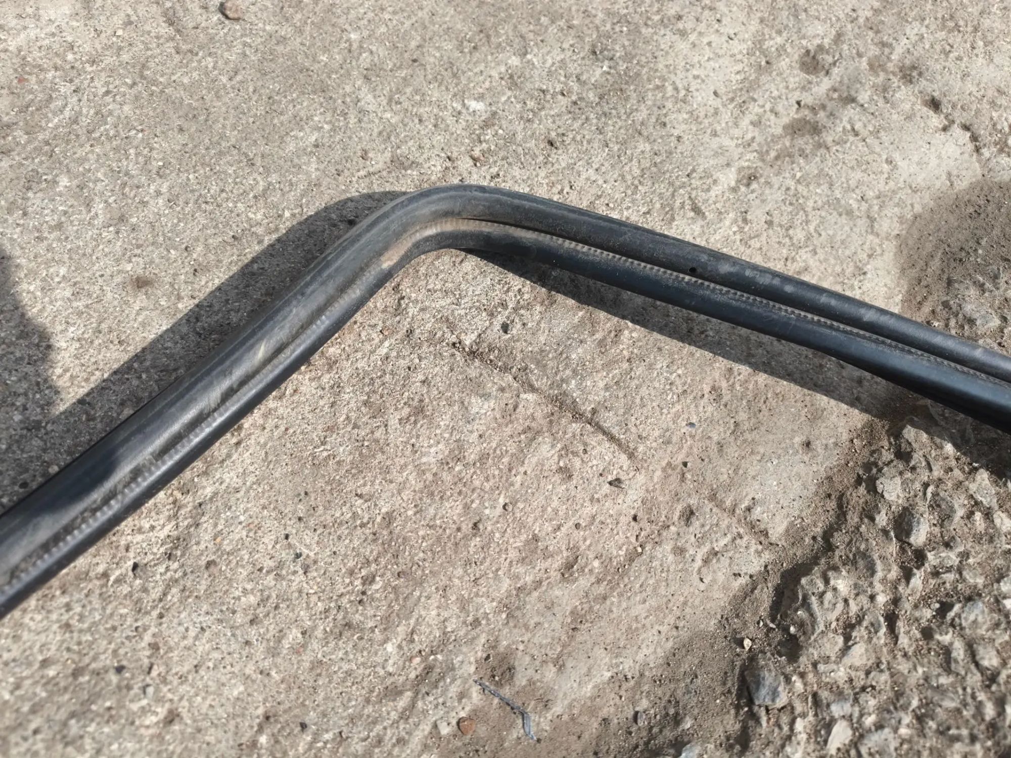 https://ycs.partsauto.market/partsauto-images/thmbs/userImages/d89d66a30f14dbad161fb7a986aa0fe5/part/5652219b-f66a-40f8-9a47-8c7989b27cfc_1783529623433.jpg