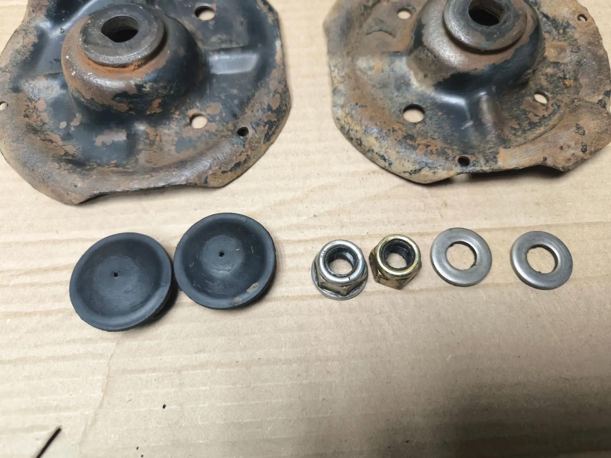https://ycs.partsauto.market/partsauto-images/thmbs/userImages/d89d66a30f14dbad161fb7a986aa0fe5/part/56d34358-2369-43eb-86ce-a84ca1f934f4_1786976762251.jpg