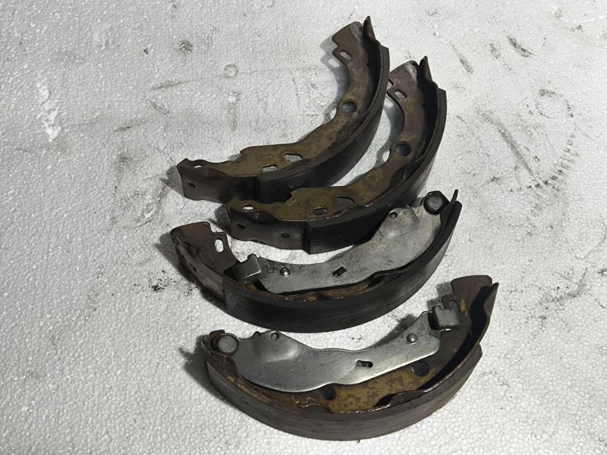 https://ycs.partsauto.market/partsauto-images/thmbs/userImages/d89d66a30f14dbad161fb7a986aa0fe5/part/56fc6a55-7a23-43c5-9982-4a90bde40e77_1780495792981.jpg