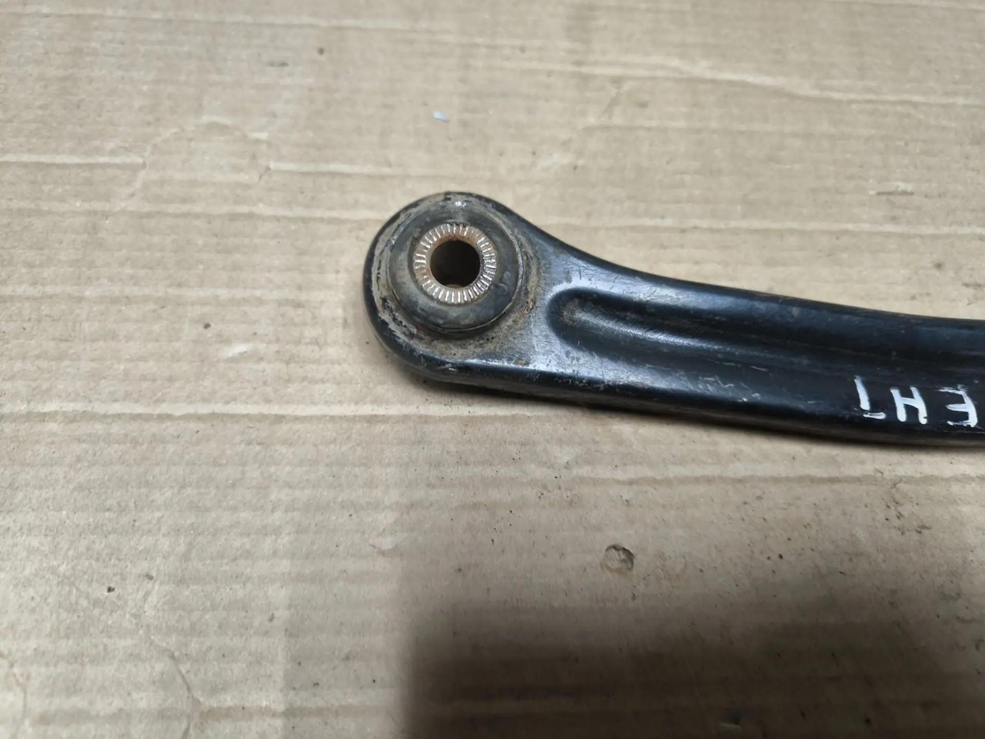 https://ycs.partsauto.market/partsauto-images/thmbs/userImages/d89d66a30f14dbad161fb7a986aa0fe5/part/573d82b2-716c-4d04-afc1-77c2f93fde62_1786118569343.jpg