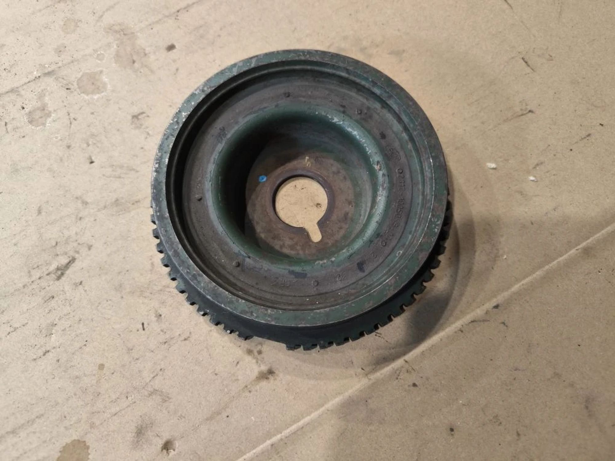 https://ycs.partsauto.market/partsauto-images/thmbs/userImages/d89d66a30f14dbad161fb7a986aa0fe5/part/5758e6d2-1f0a-46c9-90c6-82d1edc9d26b_1777358937577.jpg