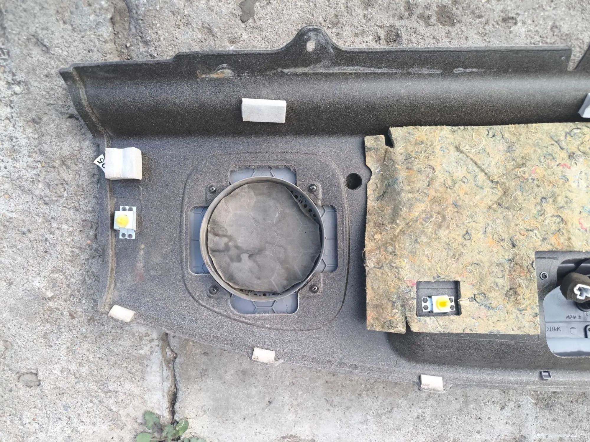 https://ycs.partsauto.market/partsauto-images/thmbs/userImages/d89d66a30f14dbad161fb7a986aa0fe5/part/577a98c1-a0b4-4bdb-b409-8f79b1bf6c37_1784440493256.jpg
