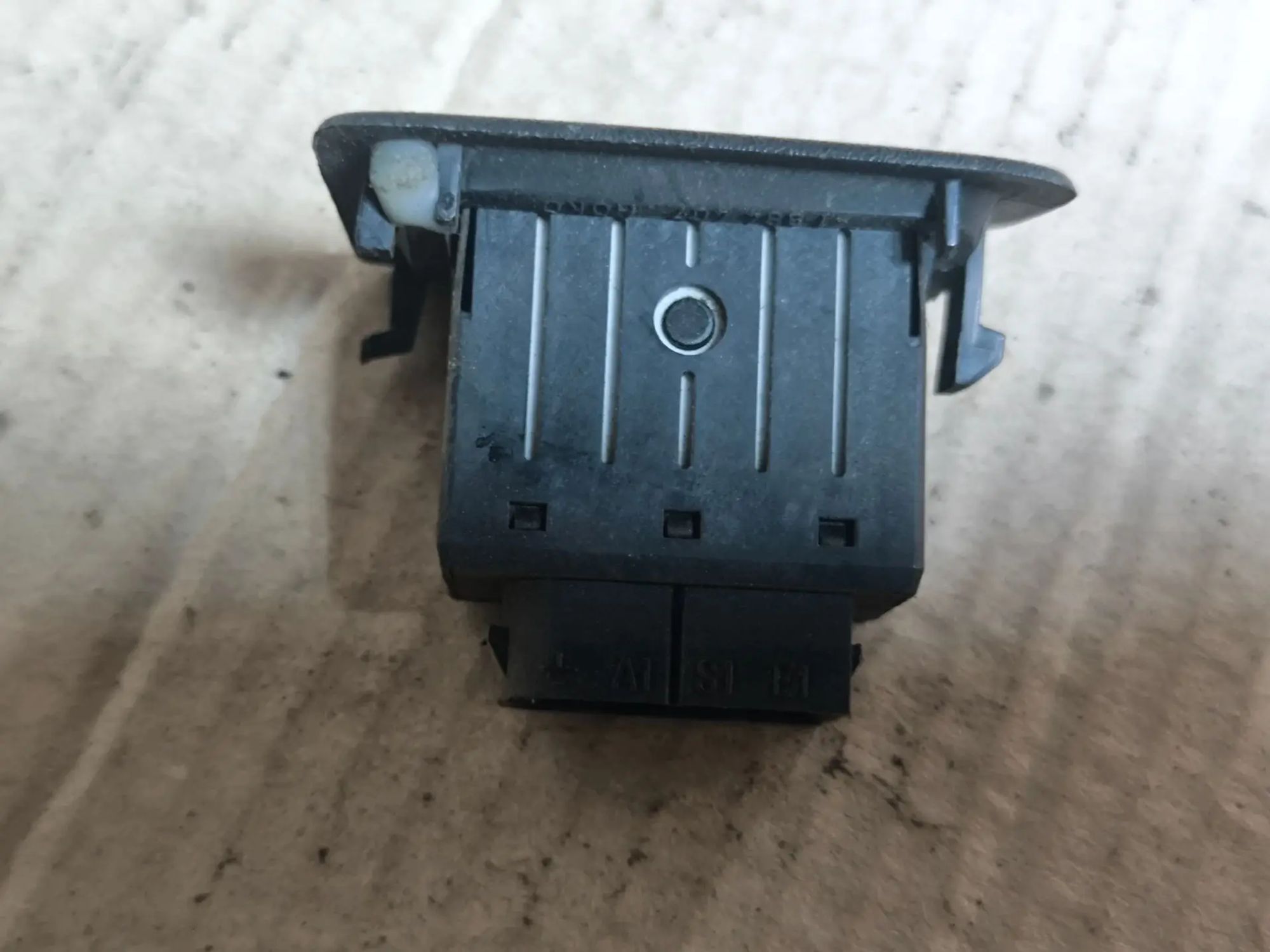 https://ycs.partsauto.market/partsauto-images/thmbs/userImages/d89d66a30f14dbad161fb7a986aa0fe5/part/577cca02-733b-441b-a92b-8c5f43c66278_1781678779448.jpg