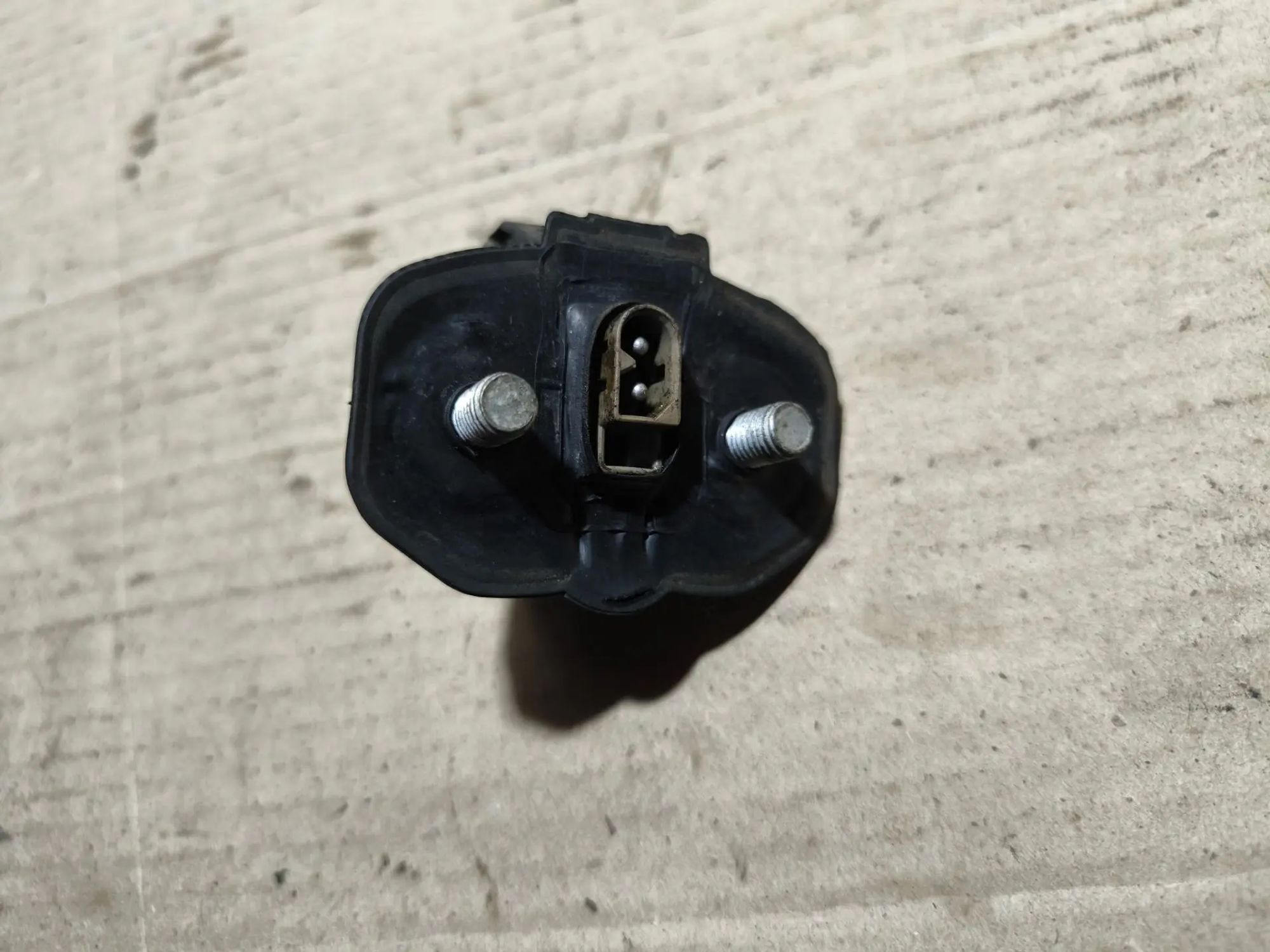 https://ycs.partsauto.market/partsauto-images/thmbs/userImages/d89d66a30f14dbad161fb7a986aa0fe5/part/5833211e-3d4f-4cdc-bf84-845678fb5fc0_1783524150652.jpg