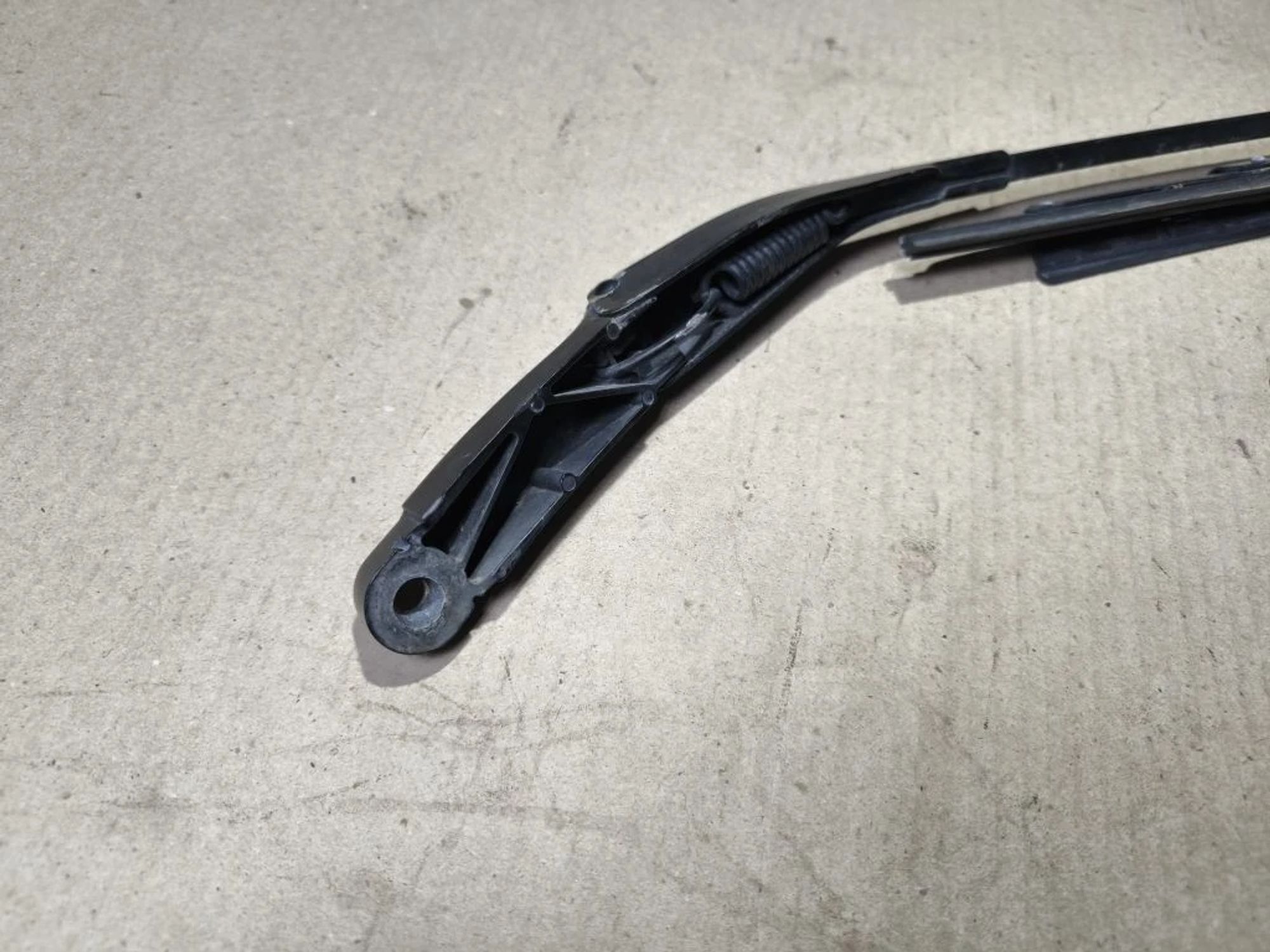https://ycs.partsauto.market/partsauto-images/thmbs/userImages/d89d66a30f14dbad161fb7a986aa0fe5/part/5ae2f2c4-bcce-4657-ab44-d8e5a2afa125_1780573645049.jpg