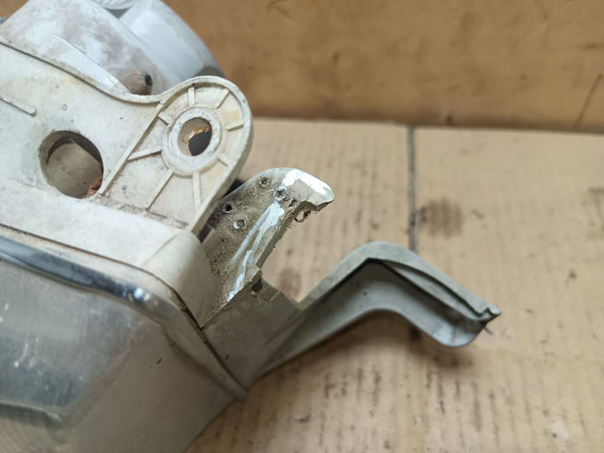 https://ycs.partsauto.market/partsauto-images/thmbs/userImages/d89d66a30f14dbad161fb7a986aa0fe5/part/5becd067-3304-44e5-a89b-536056e0d728_1740555115557.jpg