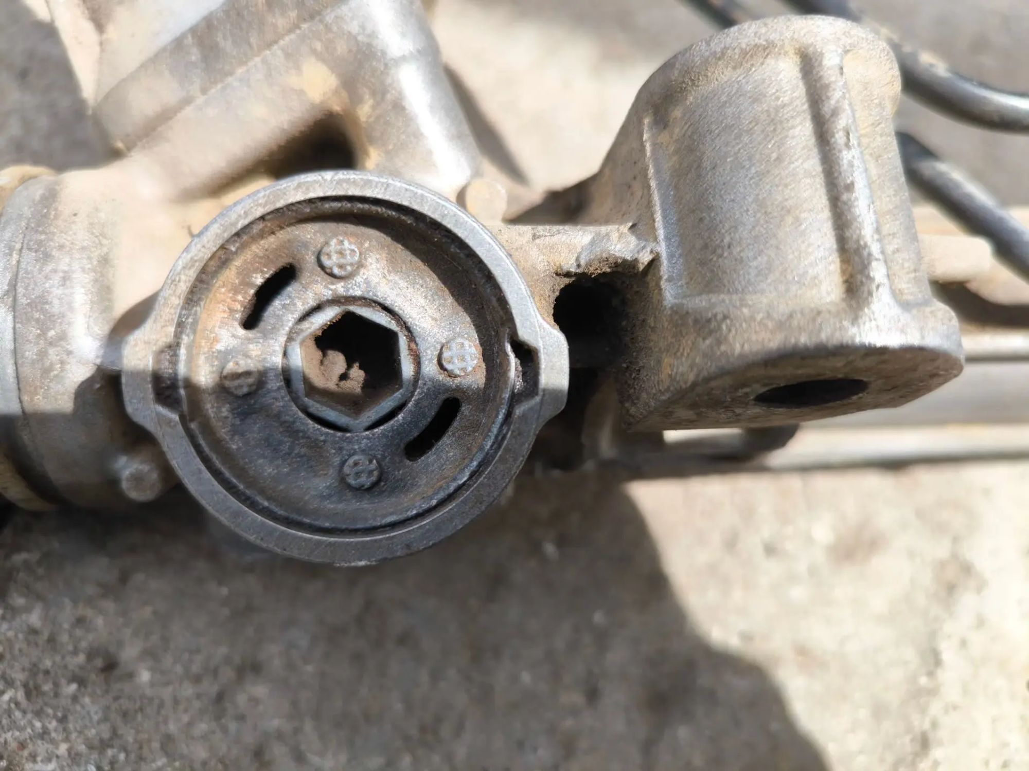 https://ycs.partsauto.market/partsauto-images/thmbs/userImages/d89d66a30f14dbad161fb7a986aa0fe5/part/5c38e741-c8a4-4d20-8e64-8016974a77e1_1782054385802.jpg