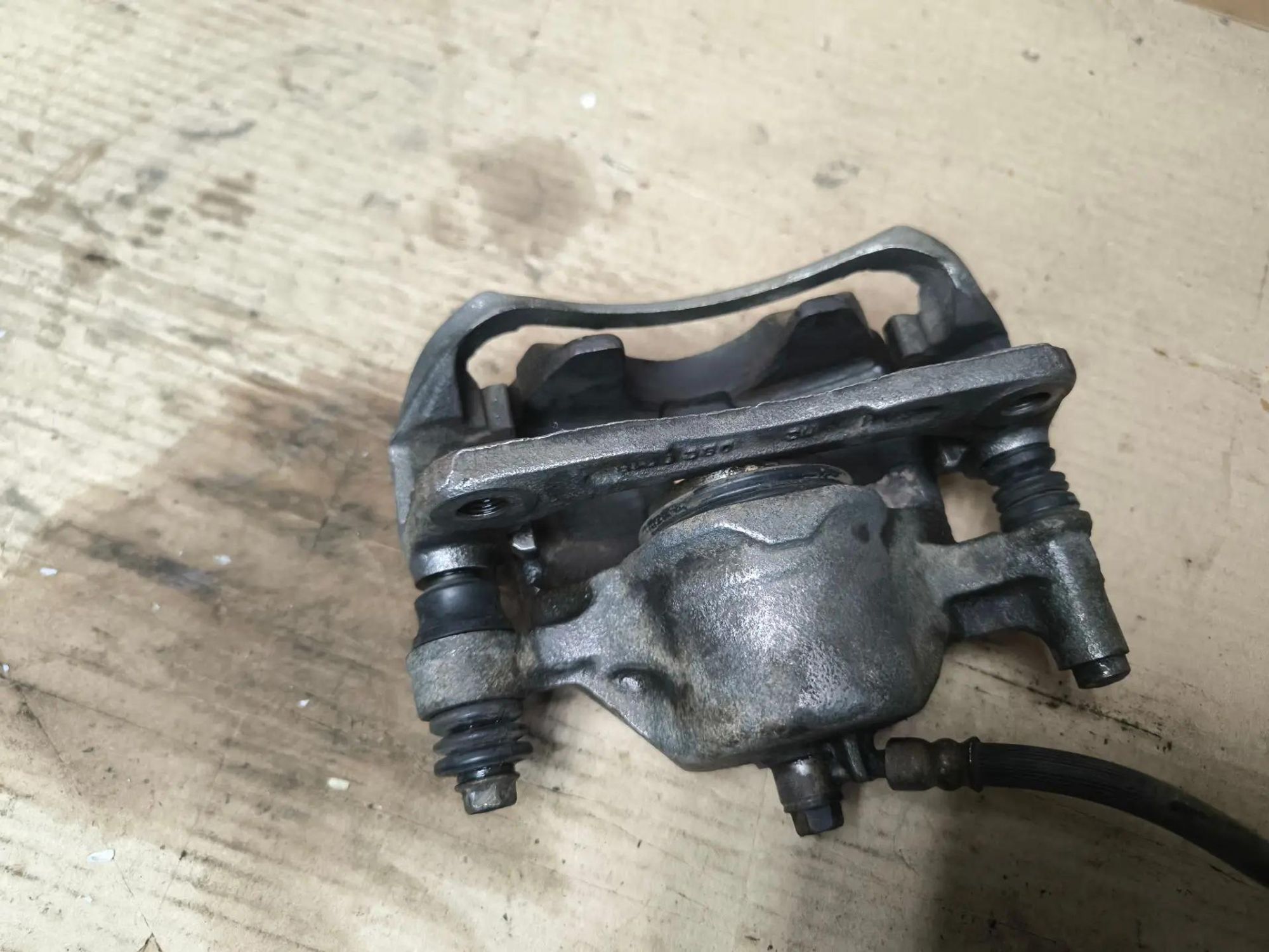 https://ycs.partsauto.market/partsauto-images/thmbs/userImages/d89d66a30f14dbad161fb7a986aa0fe5/part/5c760562-58f6-43a6-be75-f22ad29baa40_1786424213105.jpg