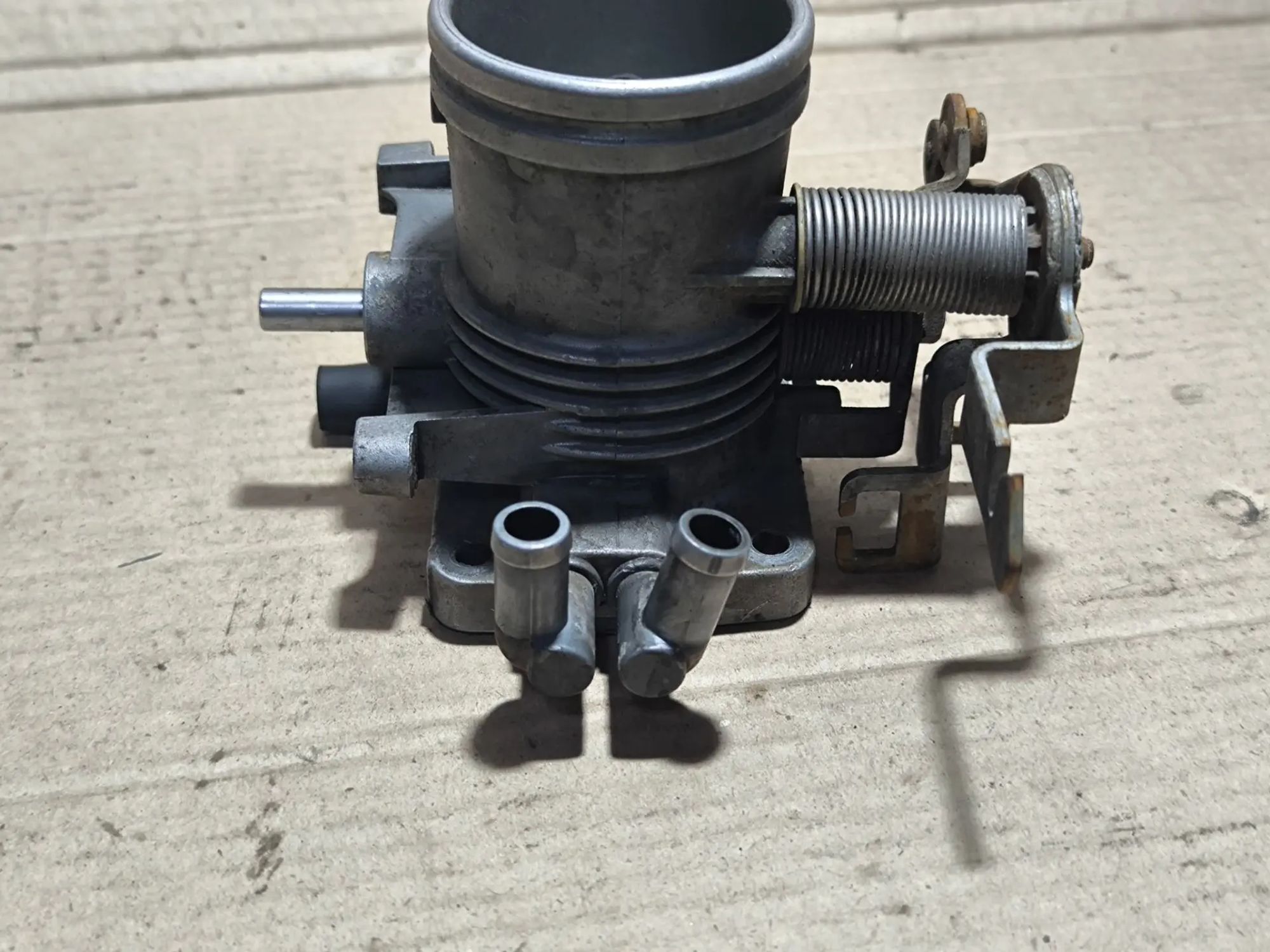 https://ycs.partsauto.market/partsauto-images/thmbs/userImages/d89d66a30f14dbad161fb7a986aa0fe5/part/5c85d5dd-2d32-4619-98e0-af5f9be8b11d_1781700483837.jpg