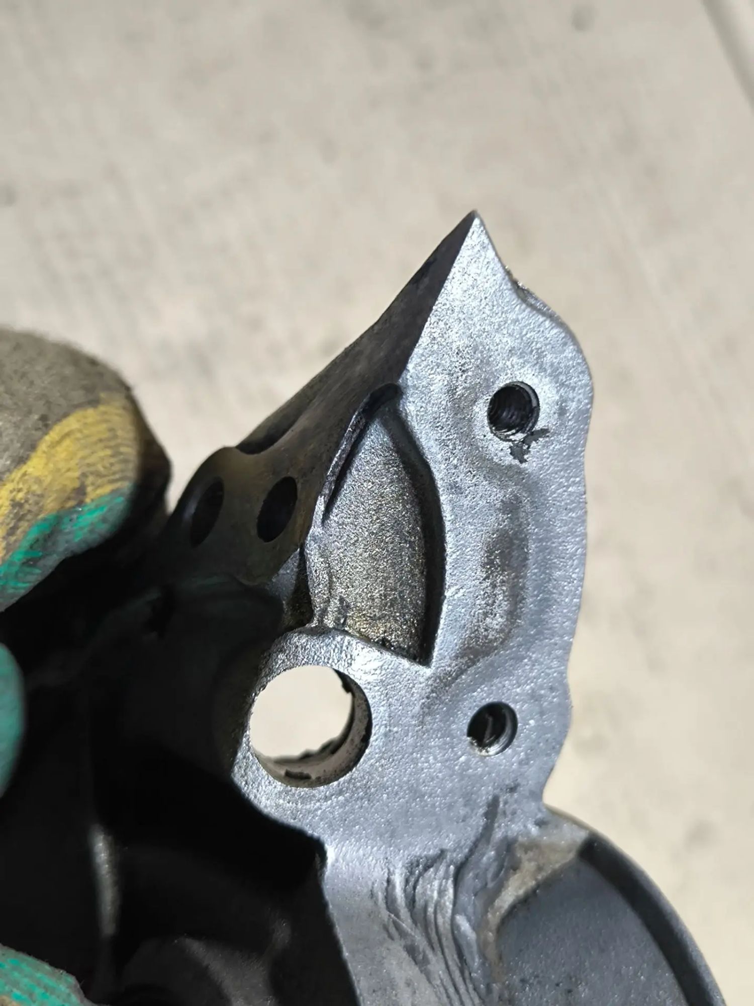 https://ycs.partsauto.market/partsauto-images/thmbs/userImages/d89d66a30f14dbad161fb7a986aa0fe5/part/5c8785e9-6c3c-4c52-aa64-46ba84b96137_1782054737059.jpg