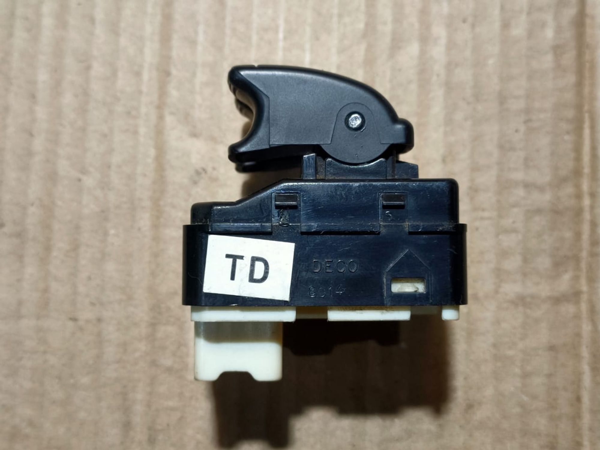 https://ycs.partsauto.market/partsauto-images/thmbs/userImages/d89d66a30f14dbad161fb7a986aa0fe5/part/5e1724f4-289b-4f4a-bd0f-eadac348d4e9_1721992618628.jpg