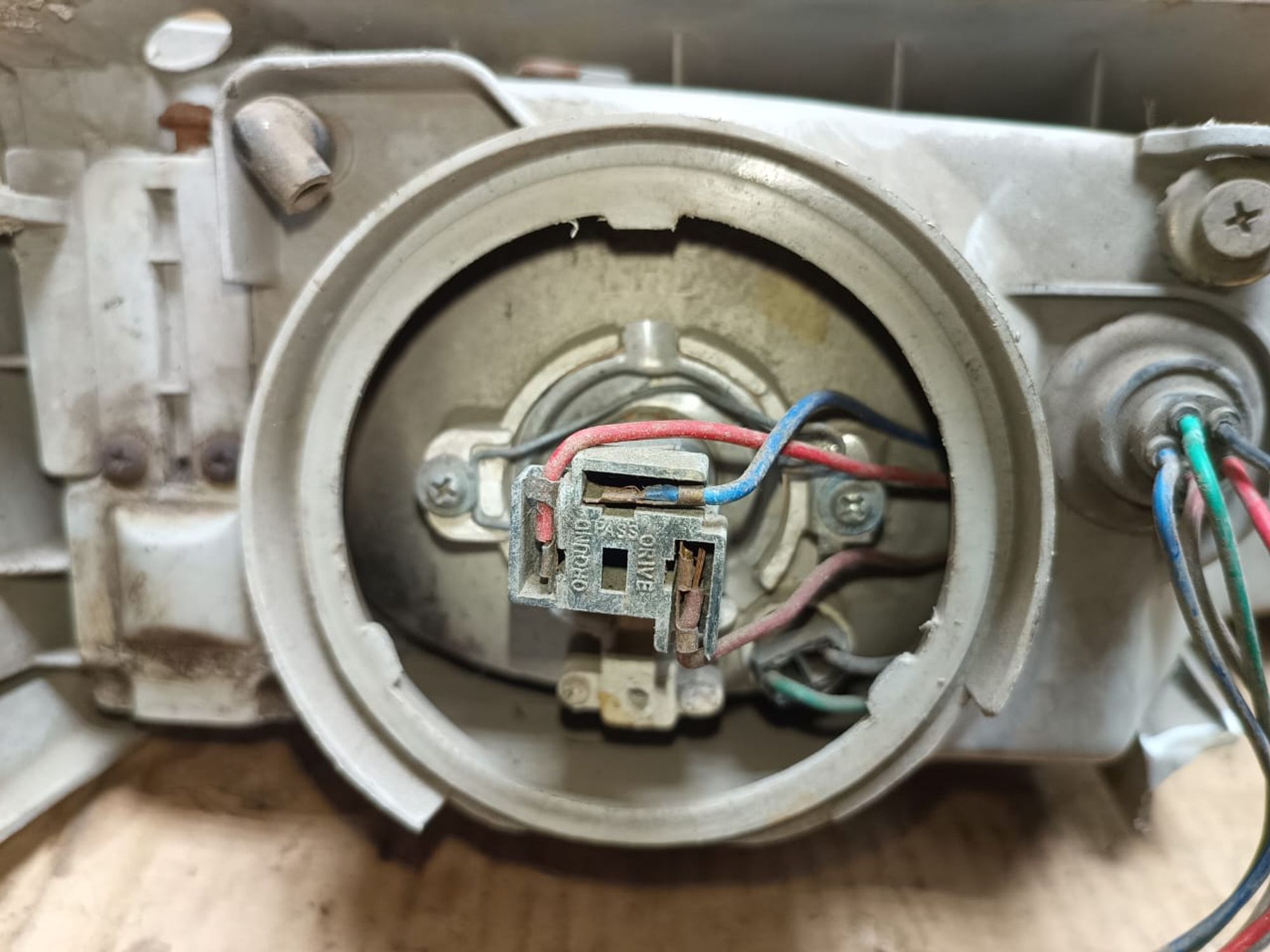 https://ycs.partsauto.market/partsauto-images/thmbs/userImages/d89d66a30f14dbad161fb7a986aa0fe5/part/5eeb3e26-4e12-4bb8-83ae-6b70d7585d4d_1740555115551.jpg