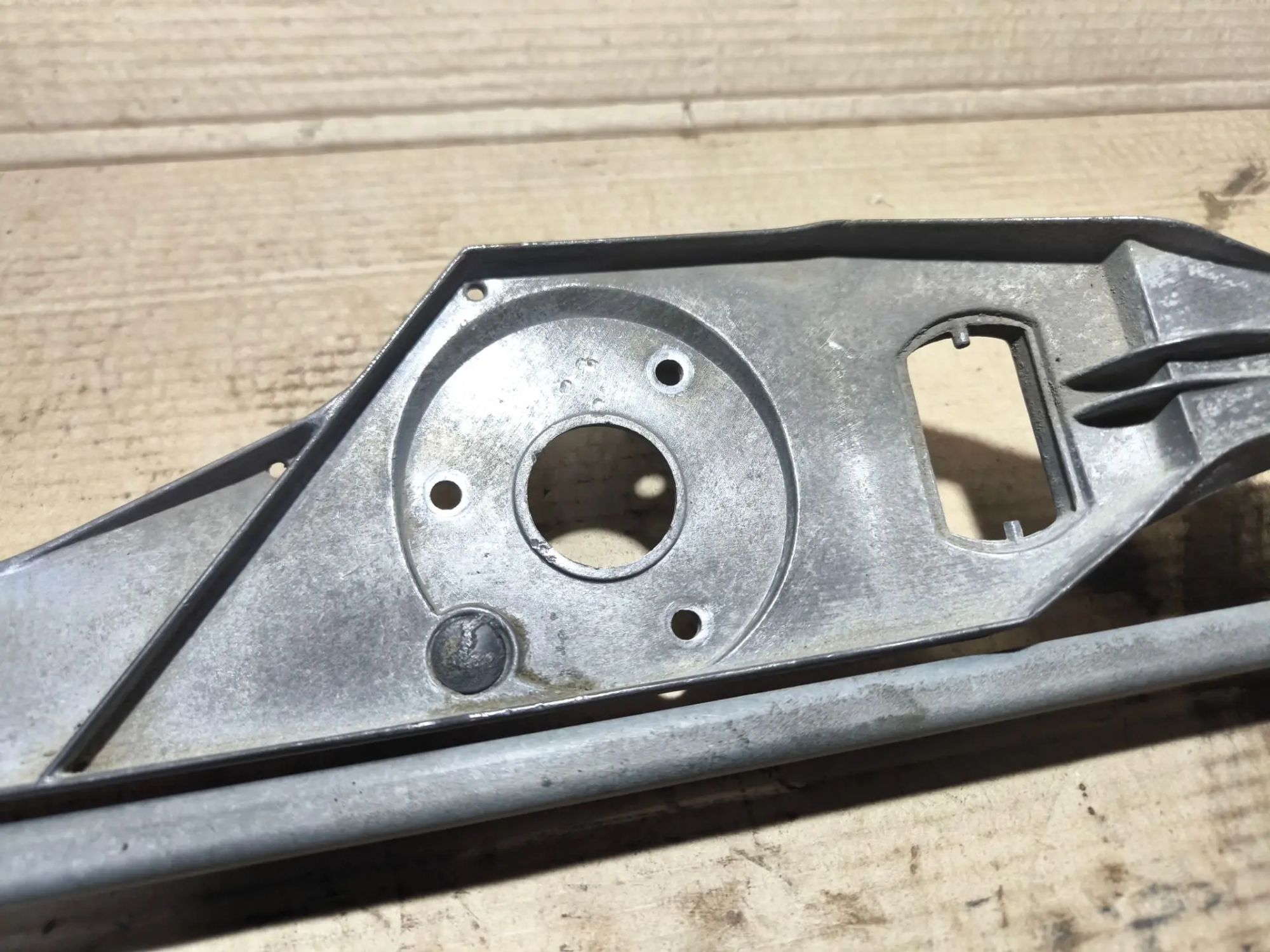 https://ycs.partsauto.market/partsauto-images/thmbs/userImages/d89d66a30f14dbad161fb7a986aa0fe5/part/5ef3a555-a6a0-4b4a-95f9-4c7e0b826581_1782656420355.jpg