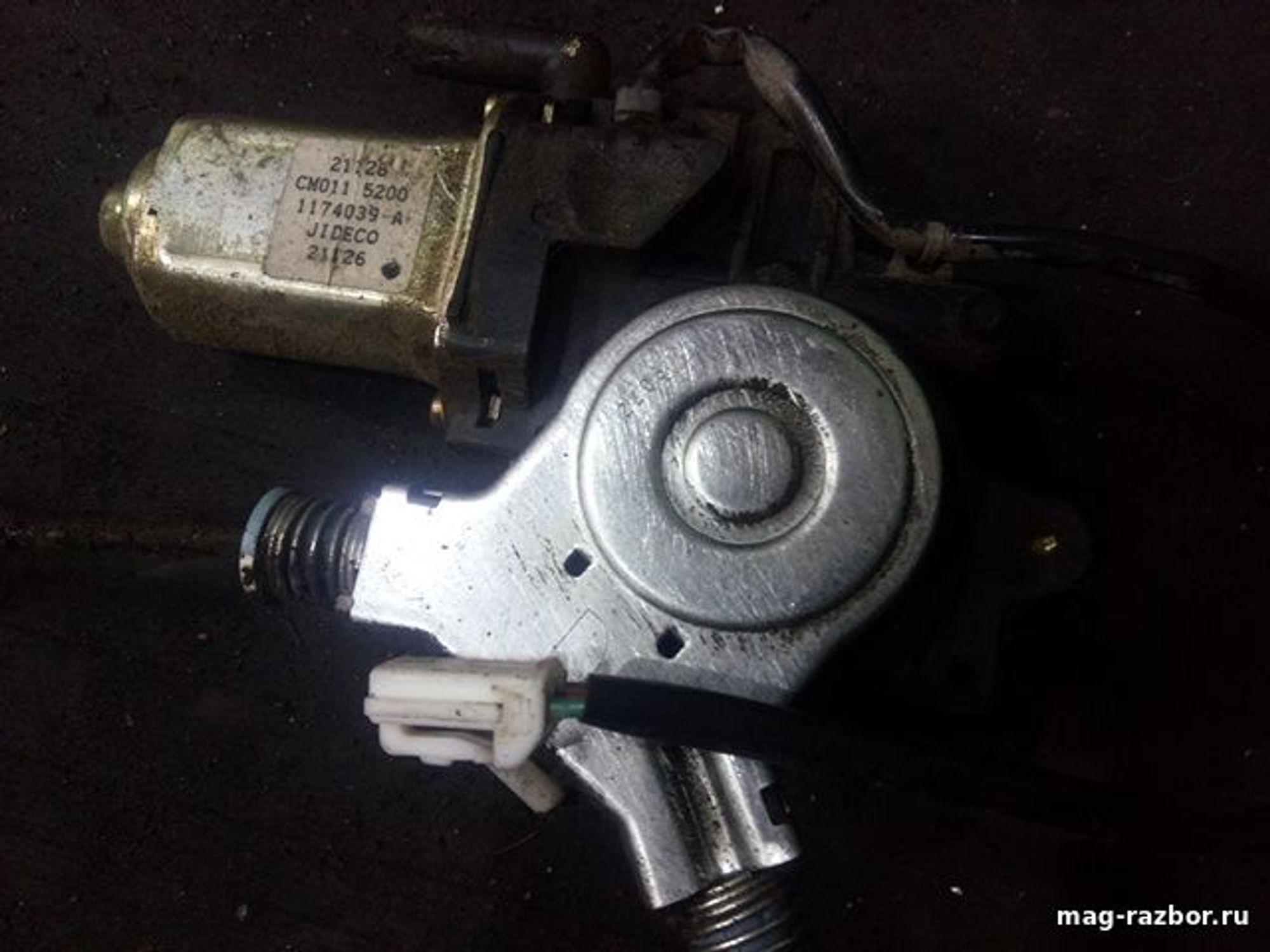 https://ycs.partsauto.market/partsauto-images/thmbs/userImages/d89d66a30f14dbad161fb7a986aa0fe5/part/5f268996-334f-4833-ac09-b0e8450dd05e_1716110255112.jpg