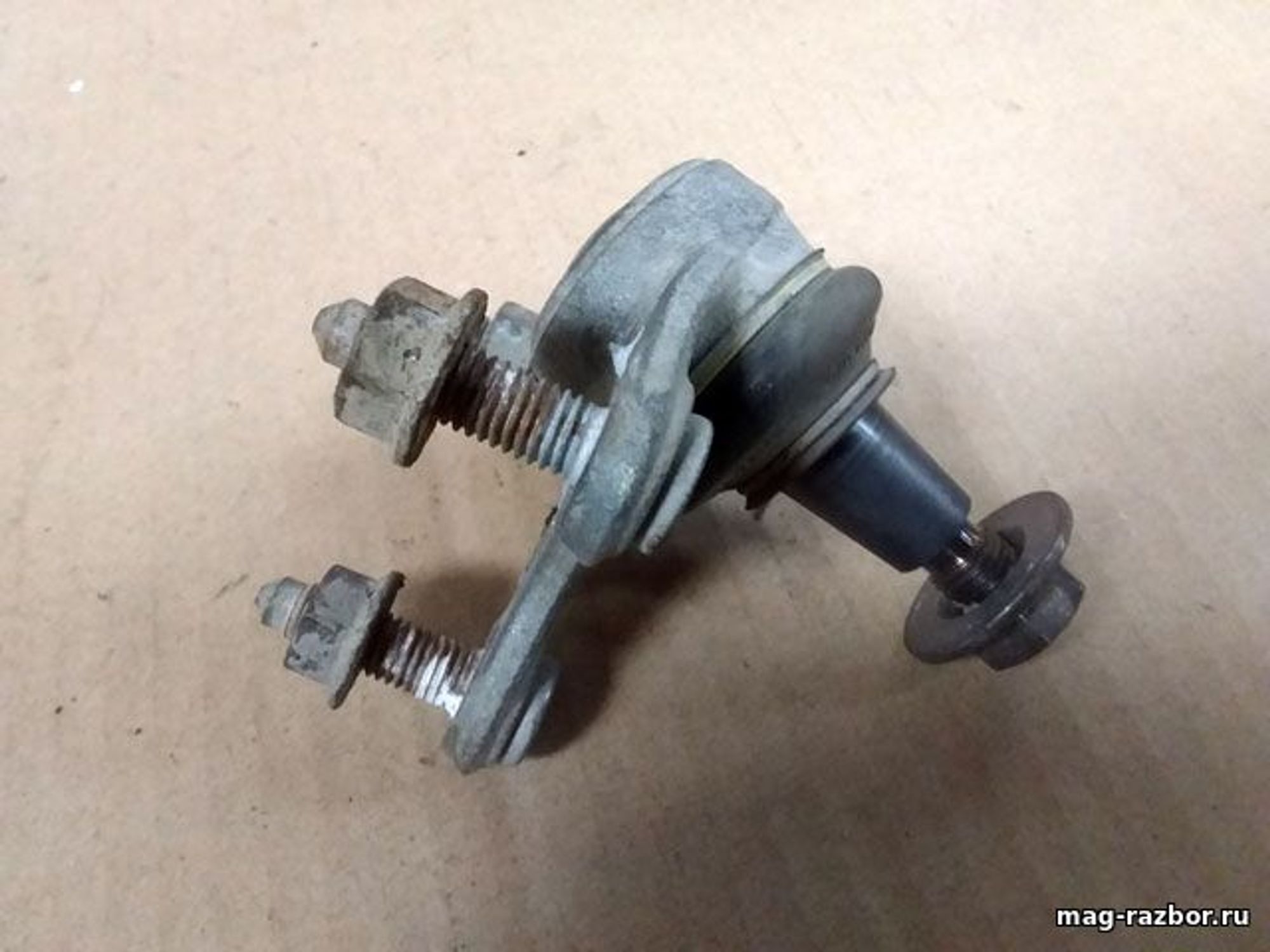 https://ycs.partsauto.market/partsauto-images/thmbs/userImages/d89d66a30f14dbad161fb7a986aa0fe5/part/5f533f56-14be-4e1b-b668-9265e85b4279_1717153290362.jpg