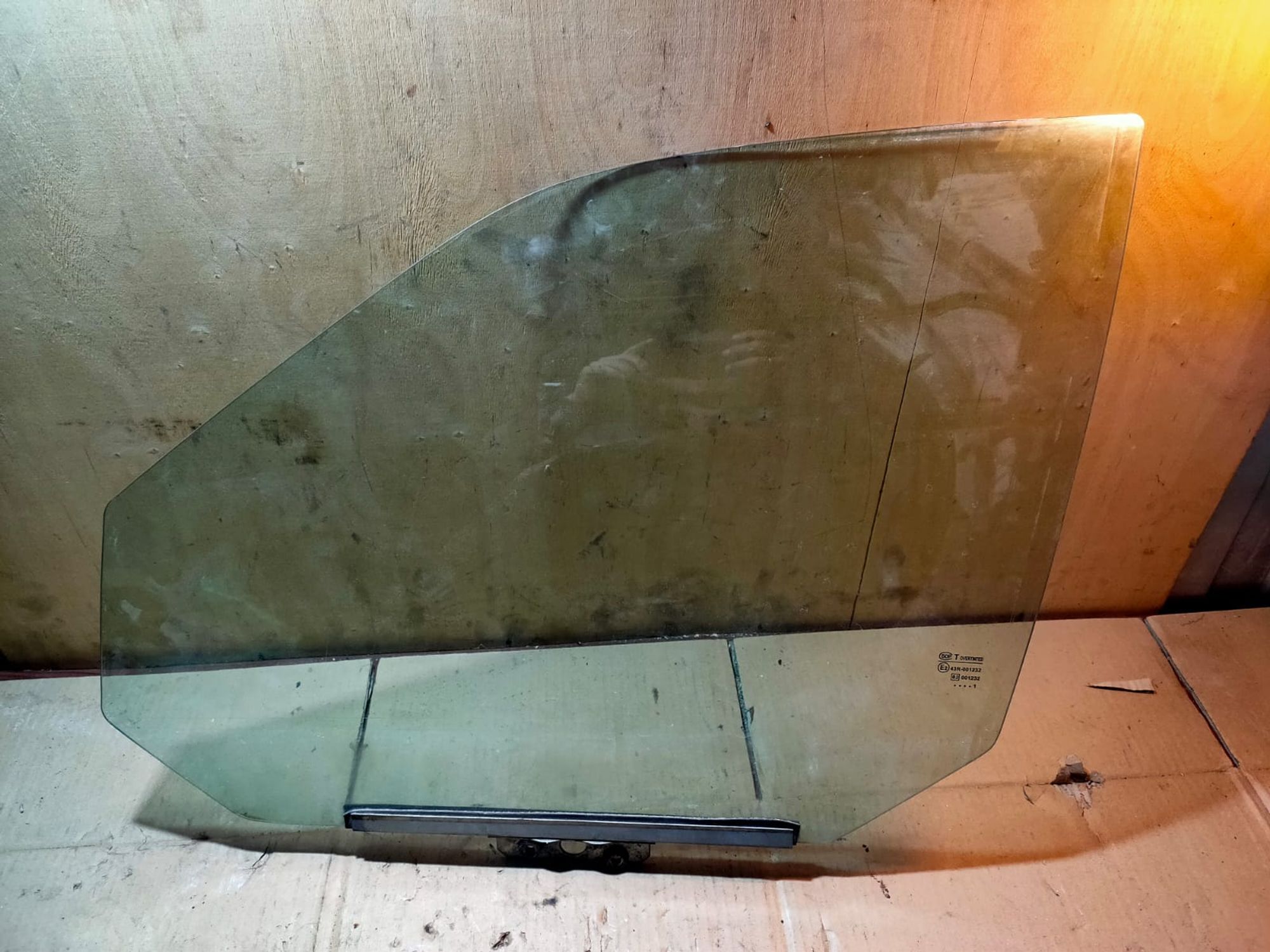 https://ycs.partsauto.market/partsauto-images/thmbs/userImages/d89d66a30f14dbad161fb7a986aa0fe5/part/5f91200e-0d4d-419d-97eb-55d5053c861d_1727245163821.jpg