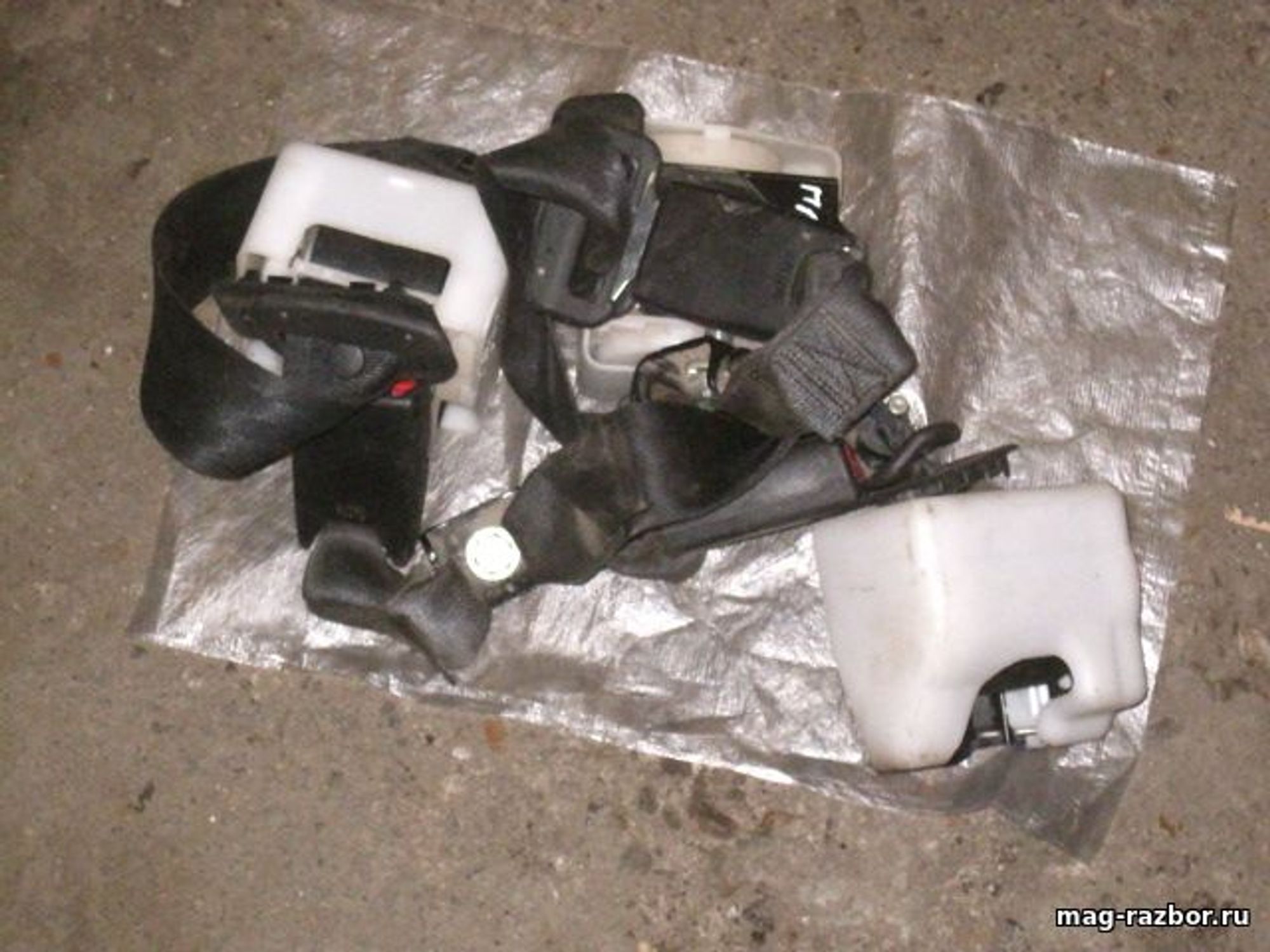 https://ycs.partsauto.market/partsauto-images/thmbs/userImages/d89d66a30f14dbad161fb7a986aa0fe5/part/60110d15-a66c-464f-9fca-35ec8fc529a2_1711785205080.jpg