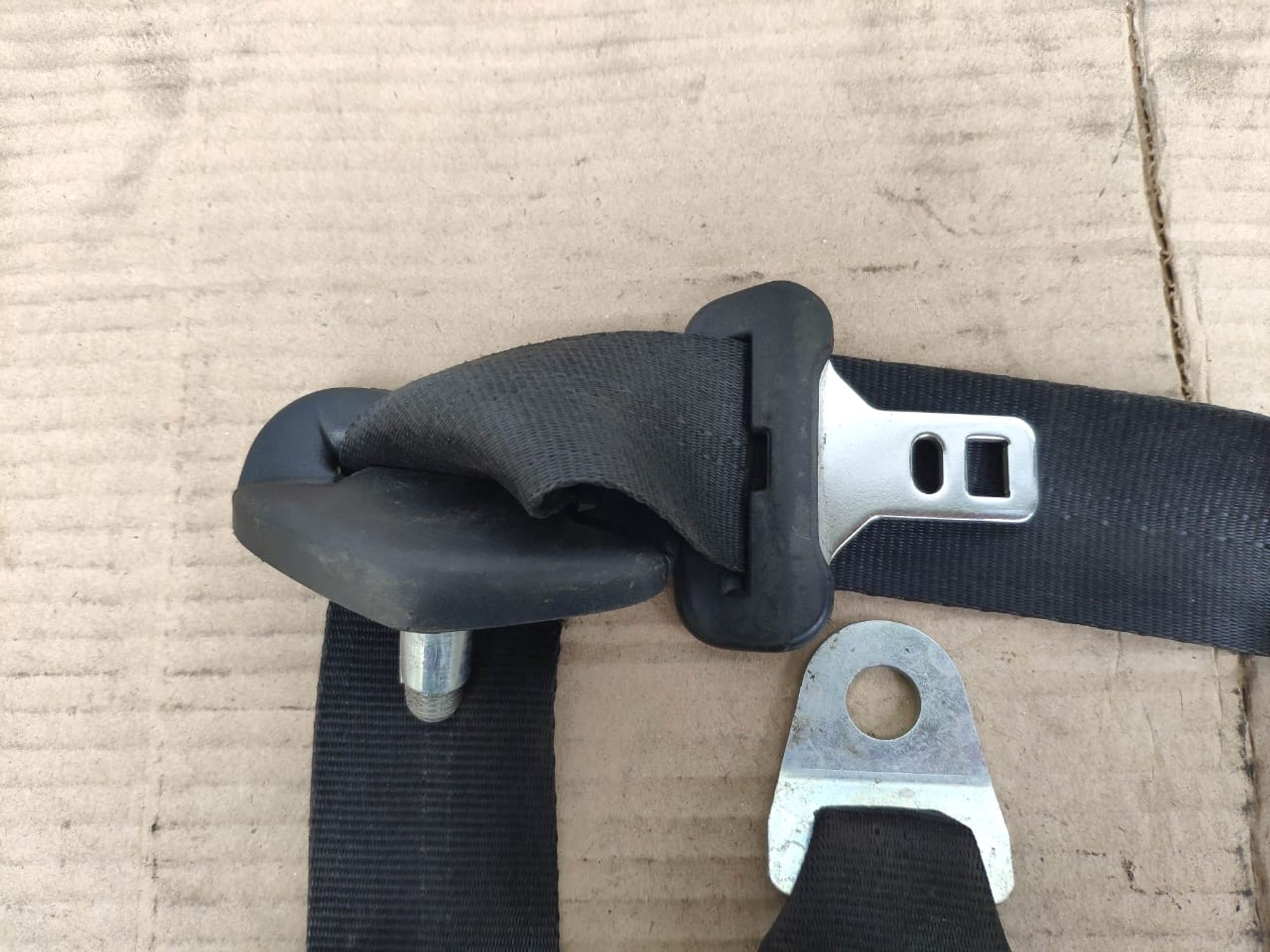 https://ycs.partsauto.market/partsauto-images/thmbs/userImages/d89d66a30f14dbad161fb7a986aa0fe5/part/61c3673d-6f8d-4272-91bf-b0e2ef48c97d_1719312217791.jpg