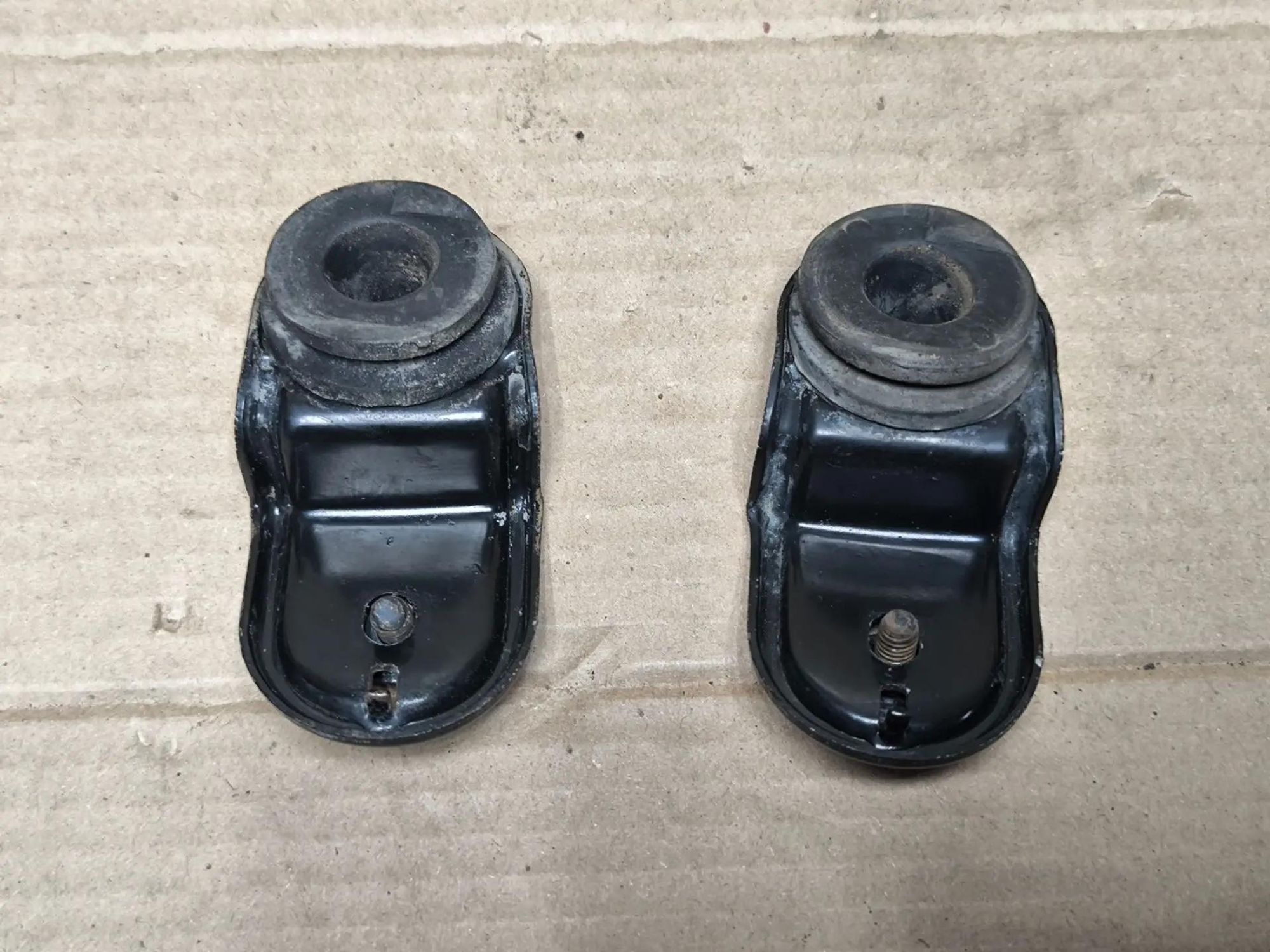 https://ycs.partsauto.market/partsauto-images/thmbs/userImages/d89d66a30f14dbad161fb7a986aa0fe5/part/62071422-2cce-4cbc-b211-3f89177341b5_1785566205388.jpg