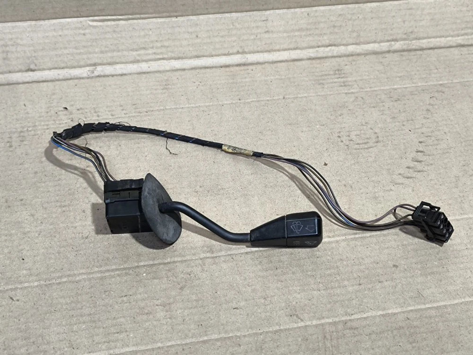 https://ycs.partsauto.market/partsauto-images/thmbs/userImages/d89d66a30f14dbad161fb7a986aa0fe5/part/62a64182-0766-422f-9526-872d8fe1c670_1781066769322.jpg