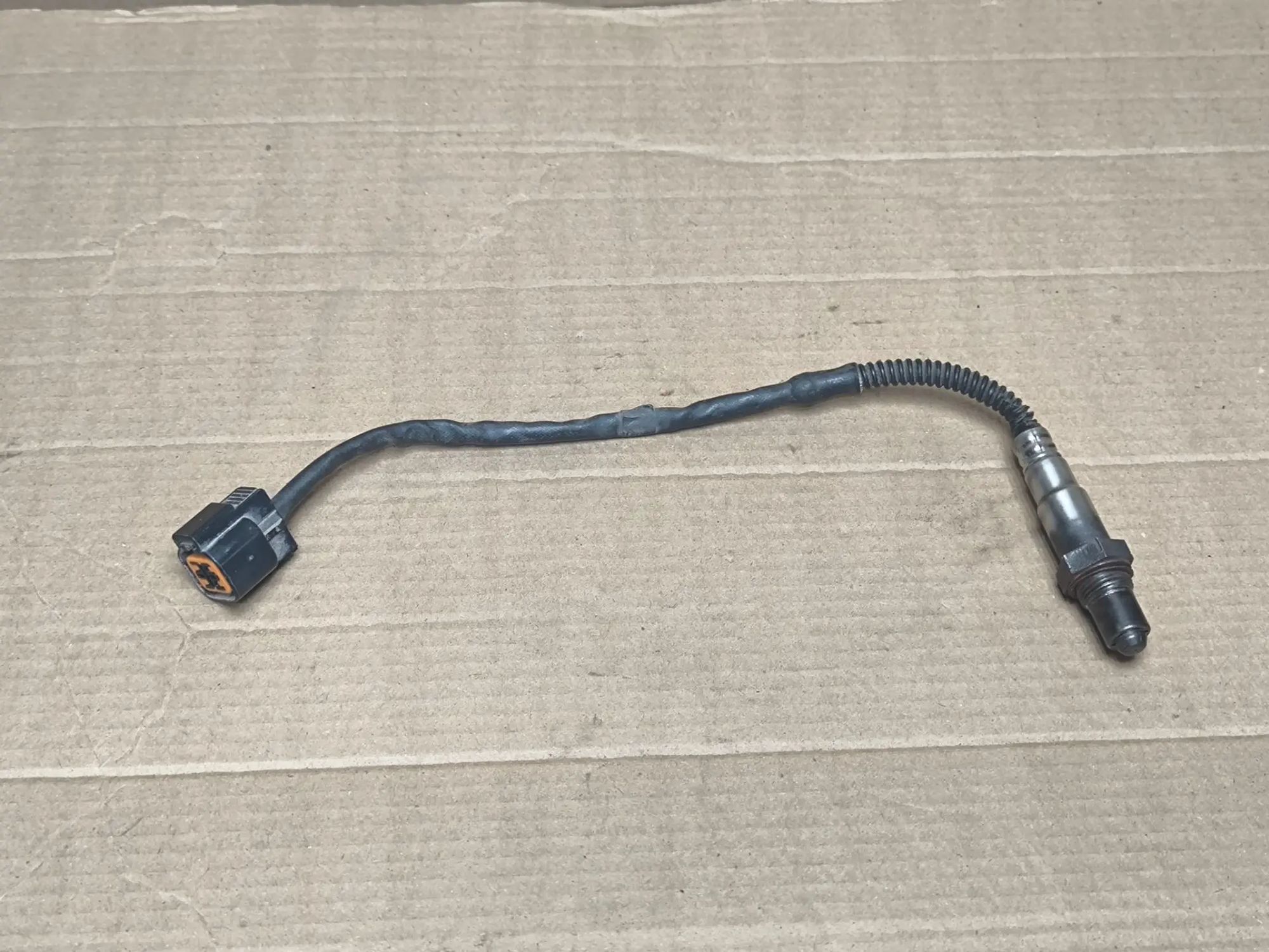 https://ycs.partsauto.market/partsauto-images/thmbs/userImages/d89d66a30f14dbad161fb7a986aa0fe5/part/6305e5cc-1d6f-4daf-90f2-d05d8ec436cd_1785561428964.jpg