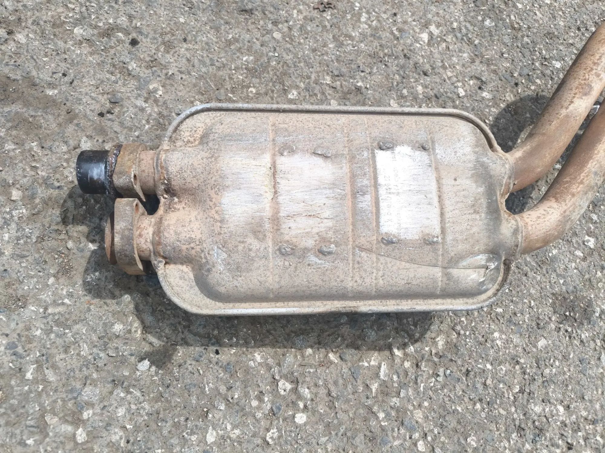 https://ycs.partsauto.market/partsauto-images/thmbs/userImages/d89d66a30f14dbad161fb7a986aa0fe5/part/6346d06e-7295-4e26-93c3-4f75492edcf2_1782655154986.jpg