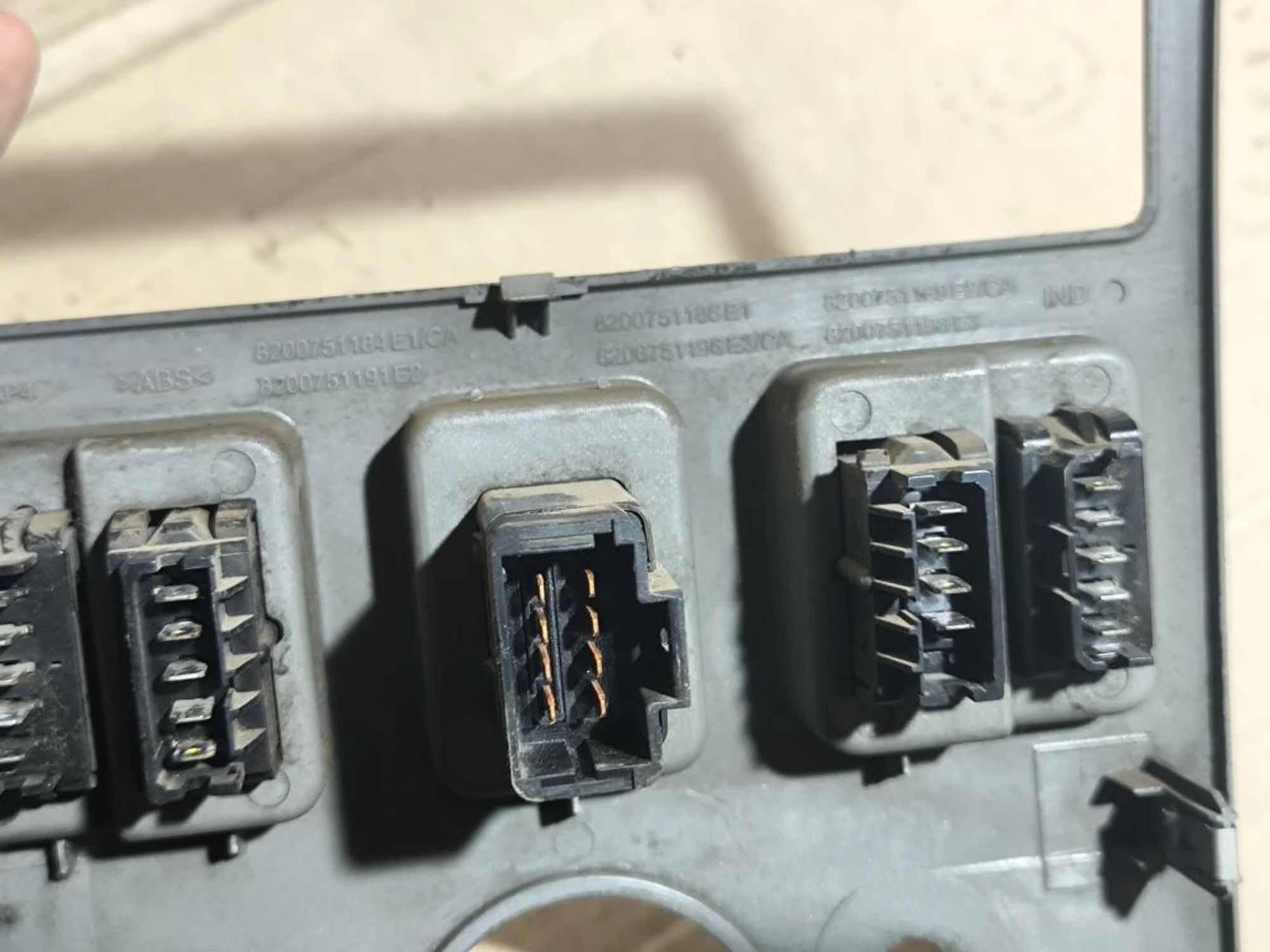 https://ycs.partsauto.market/partsauto-images/thmbs/userImages/d89d66a30f14dbad161fb7a986aa0fe5/part/64346e7f-880f-4e29-92c7-d80af67ef268_1781076760352.jpg