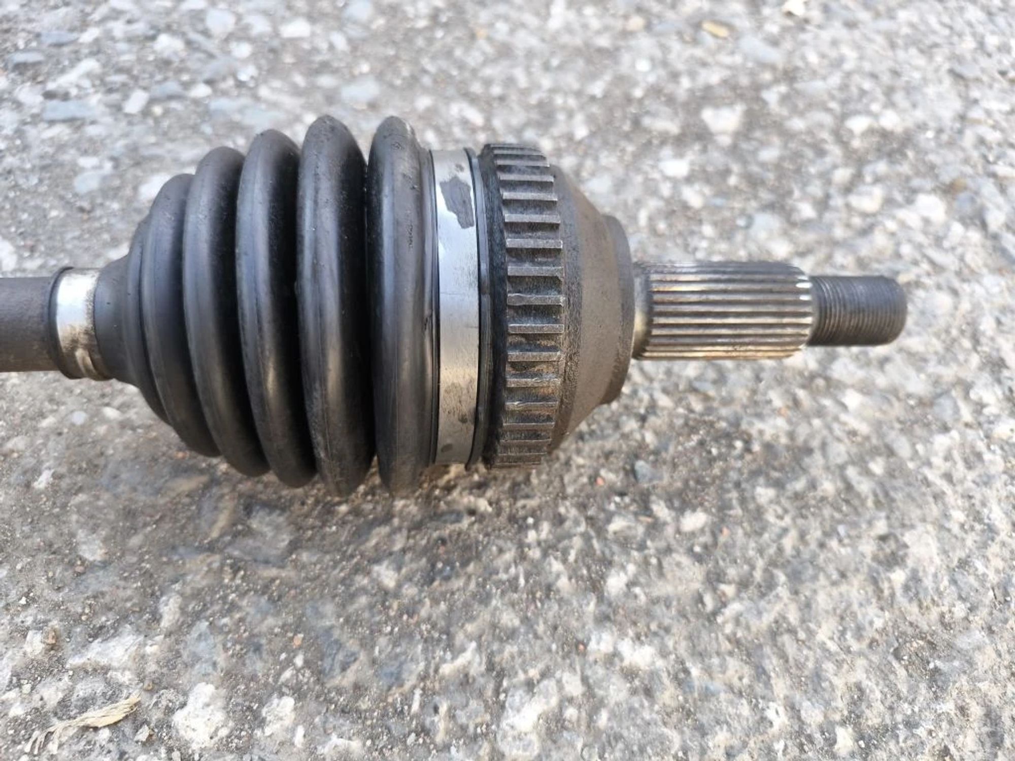 https://ycs.partsauto.market/partsauto-images/thmbs/userImages/d89d66a30f14dbad161fb7a986aa0fe5/part/64626531-4923-4f72-8188-854a26cae39a_1776338541744.jpg
