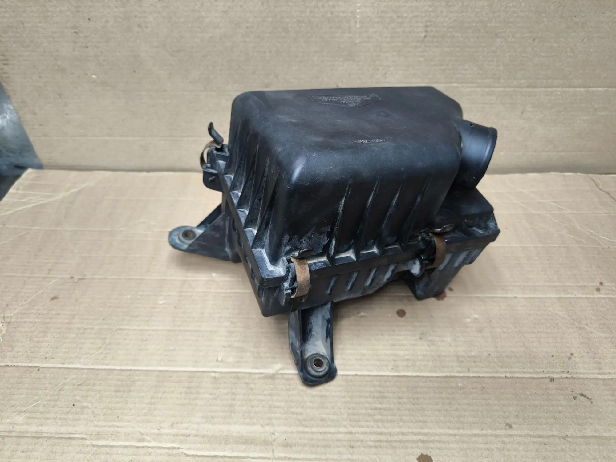 https://ycs.partsauto.market/partsauto-images/thmbs/userImages/d89d66a30f14dbad161fb7a986aa0fe5/part/66d390ae-56ec-448e-a07f-32c7feeb9688_1785567766704.jpg
