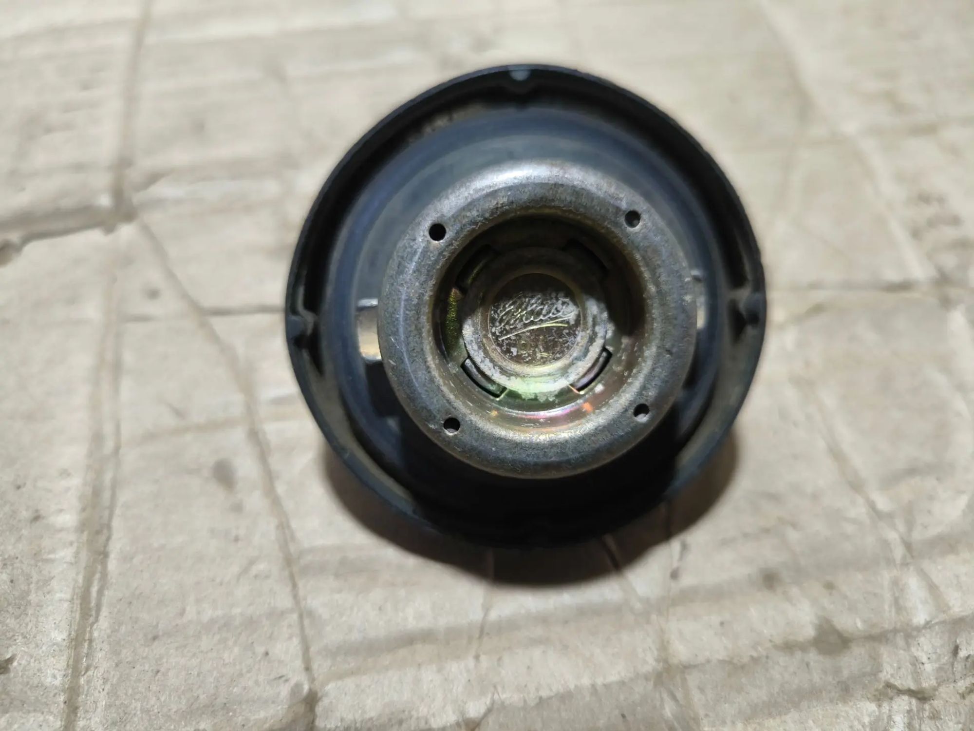 https://ycs.partsauto.market/partsauto-images/thmbs/userImages/d89d66a30f14dbad161fb7a986aa0fe5/part/670503a6-50bb-48da-a71f-2edd1272f418_1782880755480.jpg