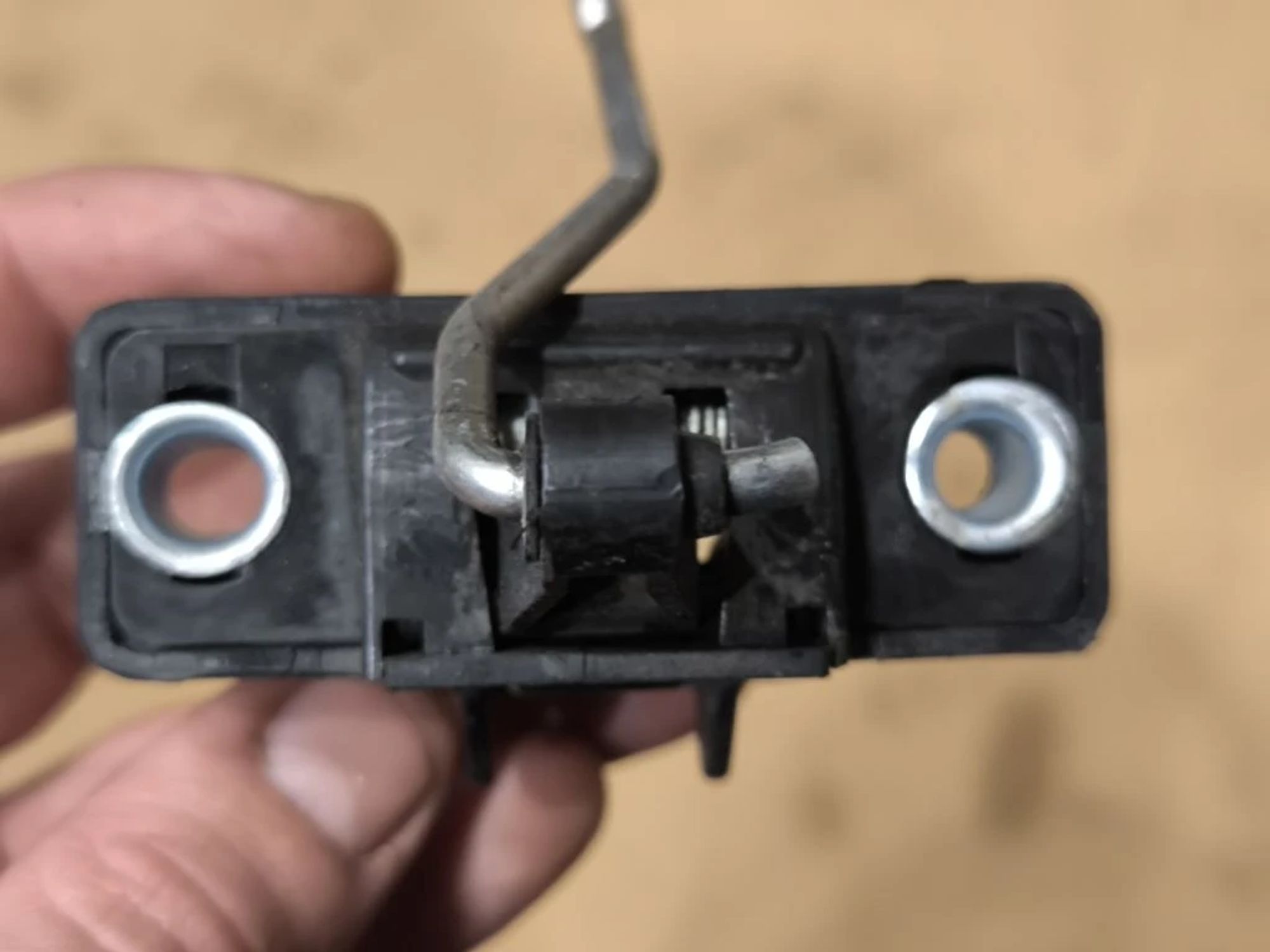 https://ycs.partsauto.market/partsauto-images/thmbs/userImages/d89d66a30f14dbad161fb7a986aa0fe5/part/68aea121-e067-41e0-9a5b-566448bbd0dd_1777359236094.jpg