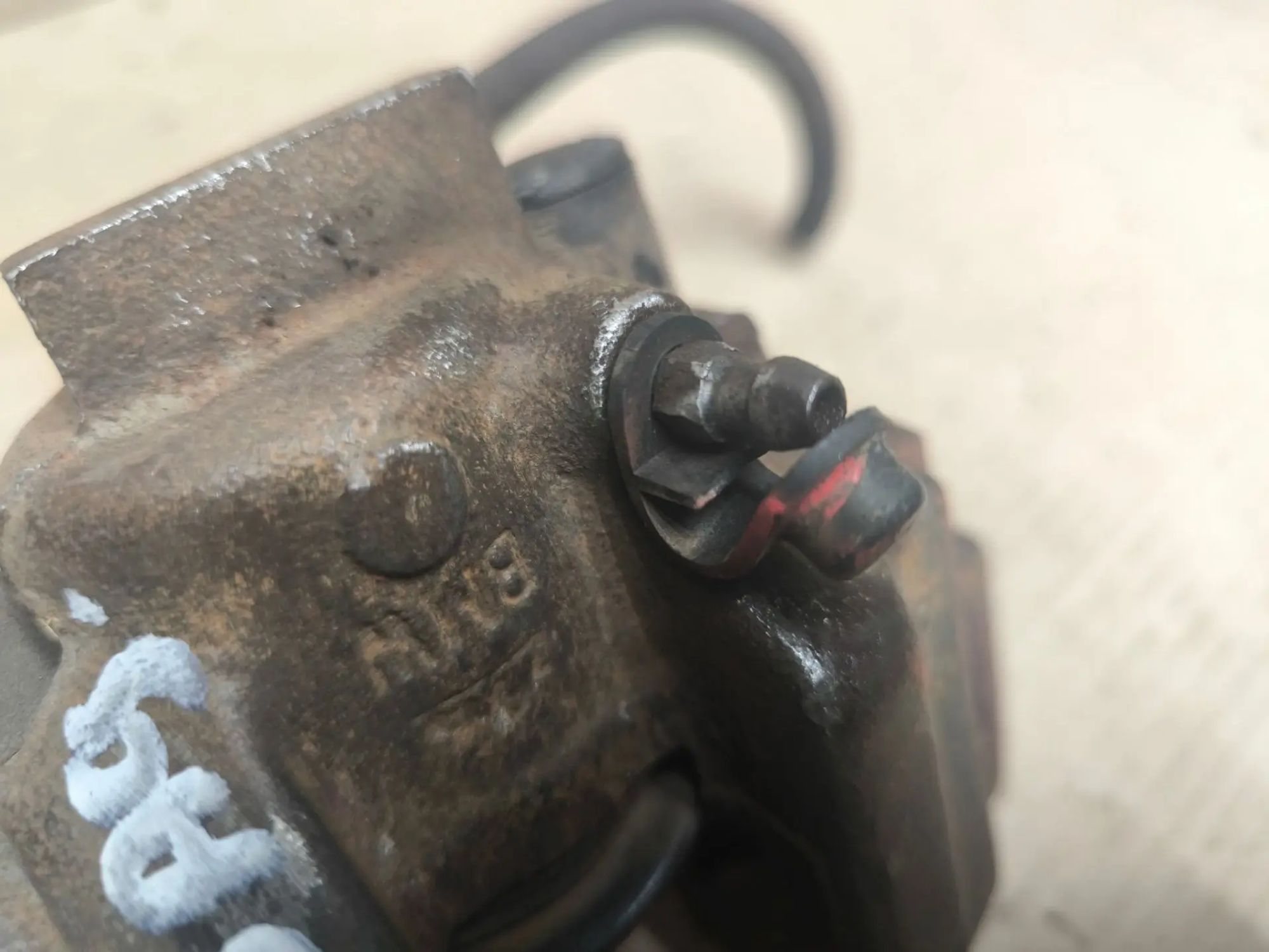 https://ycs.partsauto.market/partsauto-images/thmbs/userImages/d89d66a30f14dbad161fb7a986aa0fe5/part/699259a3-f8c6-492a-b007-ee838d97a195_1783525770855.jpg