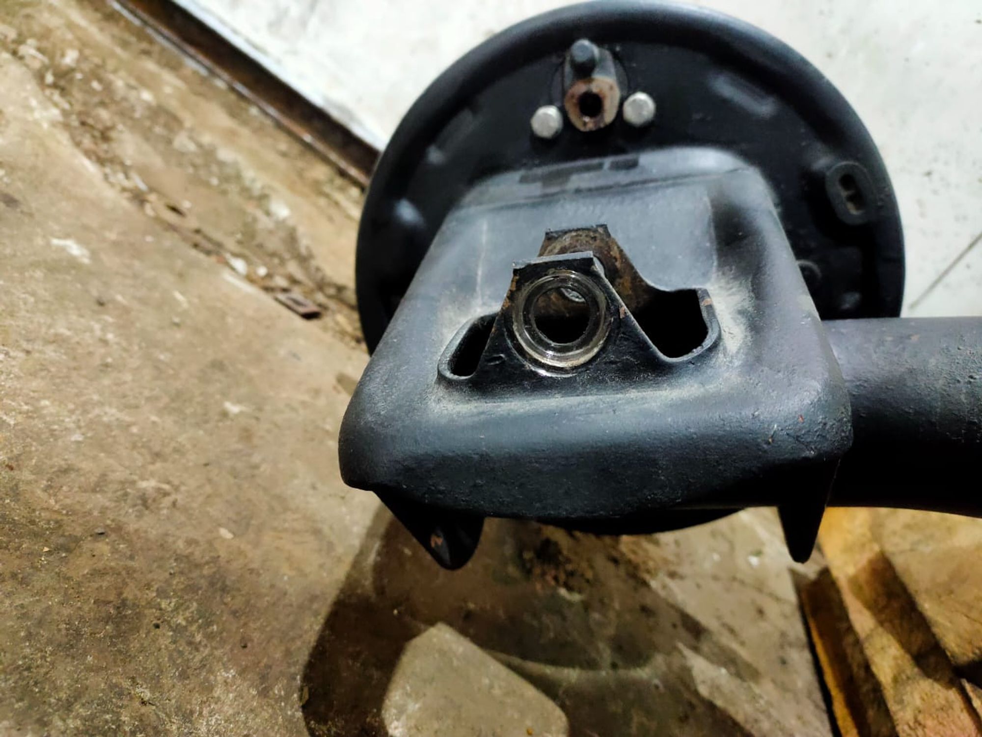 https://ycs.partsauto.market/partsauto-images/thmbs/userImages/d89d66a30f14dbad161fb7a986aa0fe5/part/6a91094e-f8fe-4eb3-86ab-d0a0fb4ac297_1737096282765.jpg