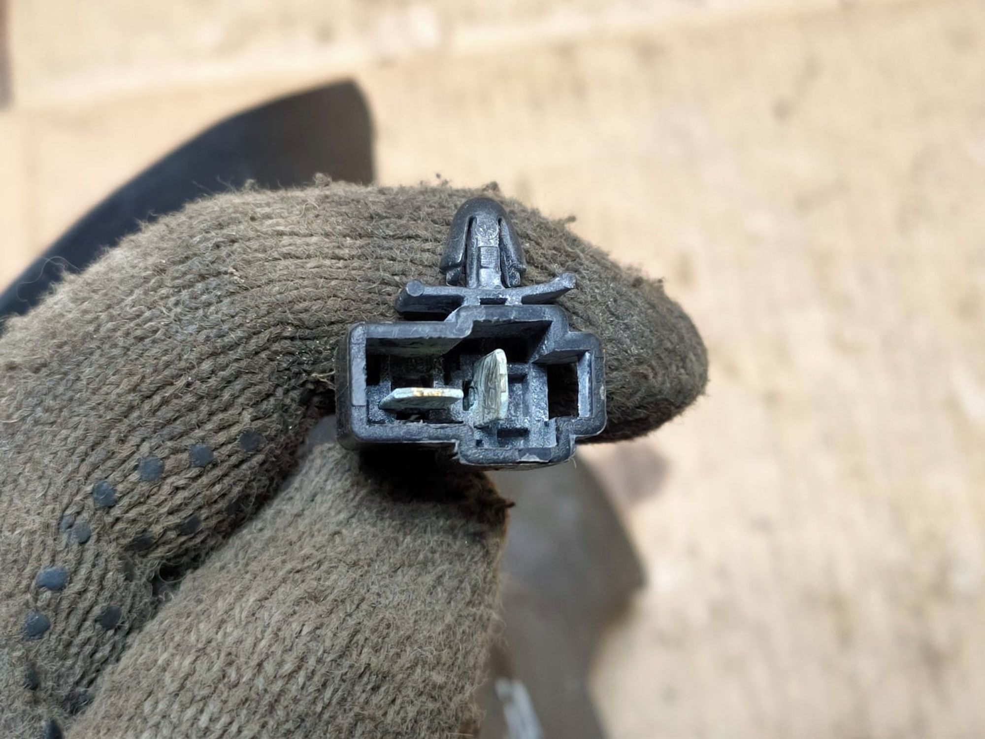 https://ycs.partsauto.market/partsauto-images/thmbs/userImages/d89d66a30f14dbad161fb7a986aa0fe5/part/6b16b86c-d77c-4180-b8ba-d4195df83c7e_1733240837276.jpg