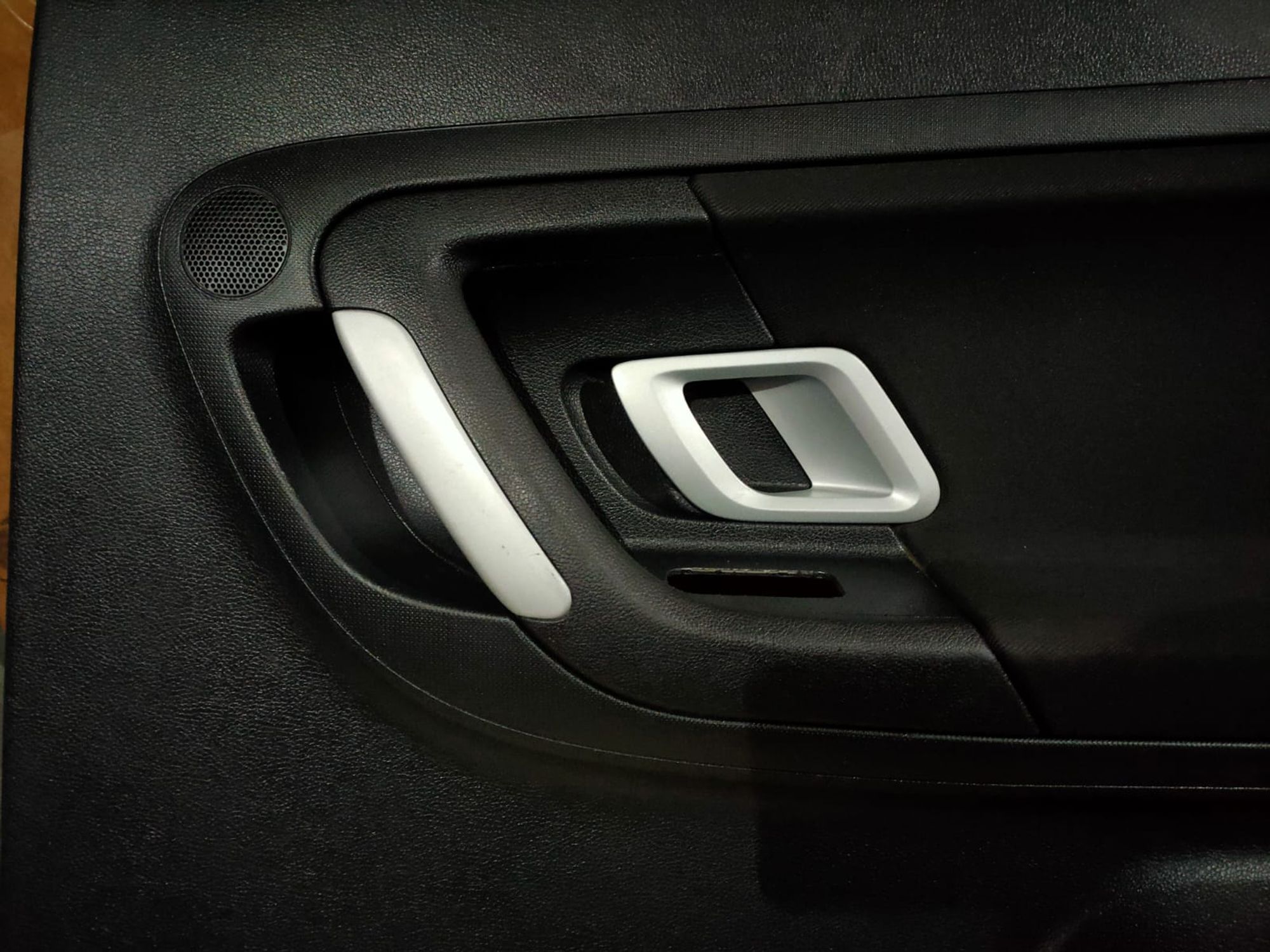 https://ycs.partsauto.market/partsauto-images/thmbs/userImages/d89d66a30f14dbad161fb7a986aa0fe5/part/6b8c490e-5b9d-418d-ab7f-7b16f6afe486_1702462847124.jpg