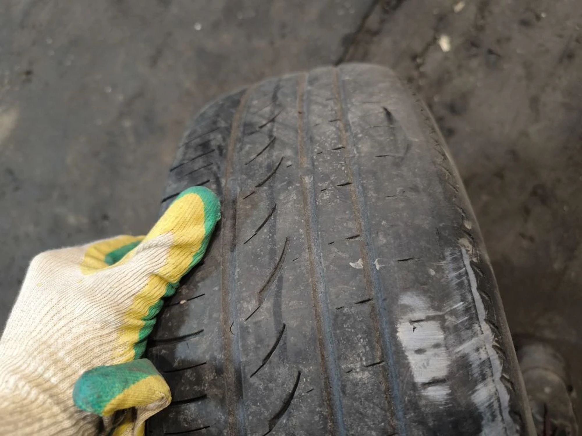 https://ycs.partsauto.market/partsauto-images/thmbs/userImages/d89d66a30f14dbad161fb7a986aa0fe5/part/6c3e9a13-58d4-4e9f-8d12-605bb2911f25_1778494095333.jpg
