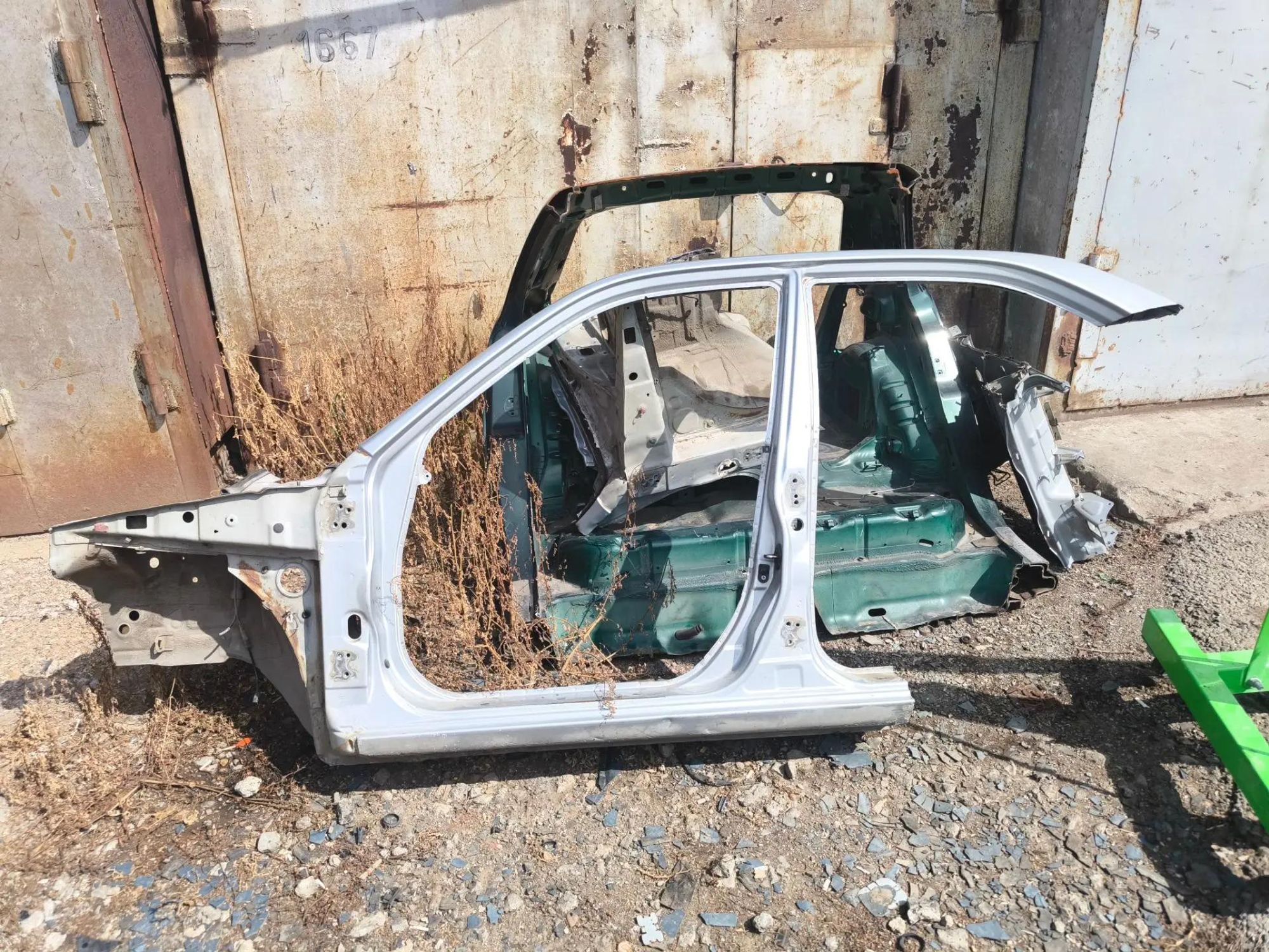 https://ycs.partsauto.market/partsauto-images/thmbs/userImages/d89d66a30f14dbad161fb7a986aa0fe5/part/6c53a278-d5d3-4f7e-b133-666fbc9c22f9_1786286472370.jpg