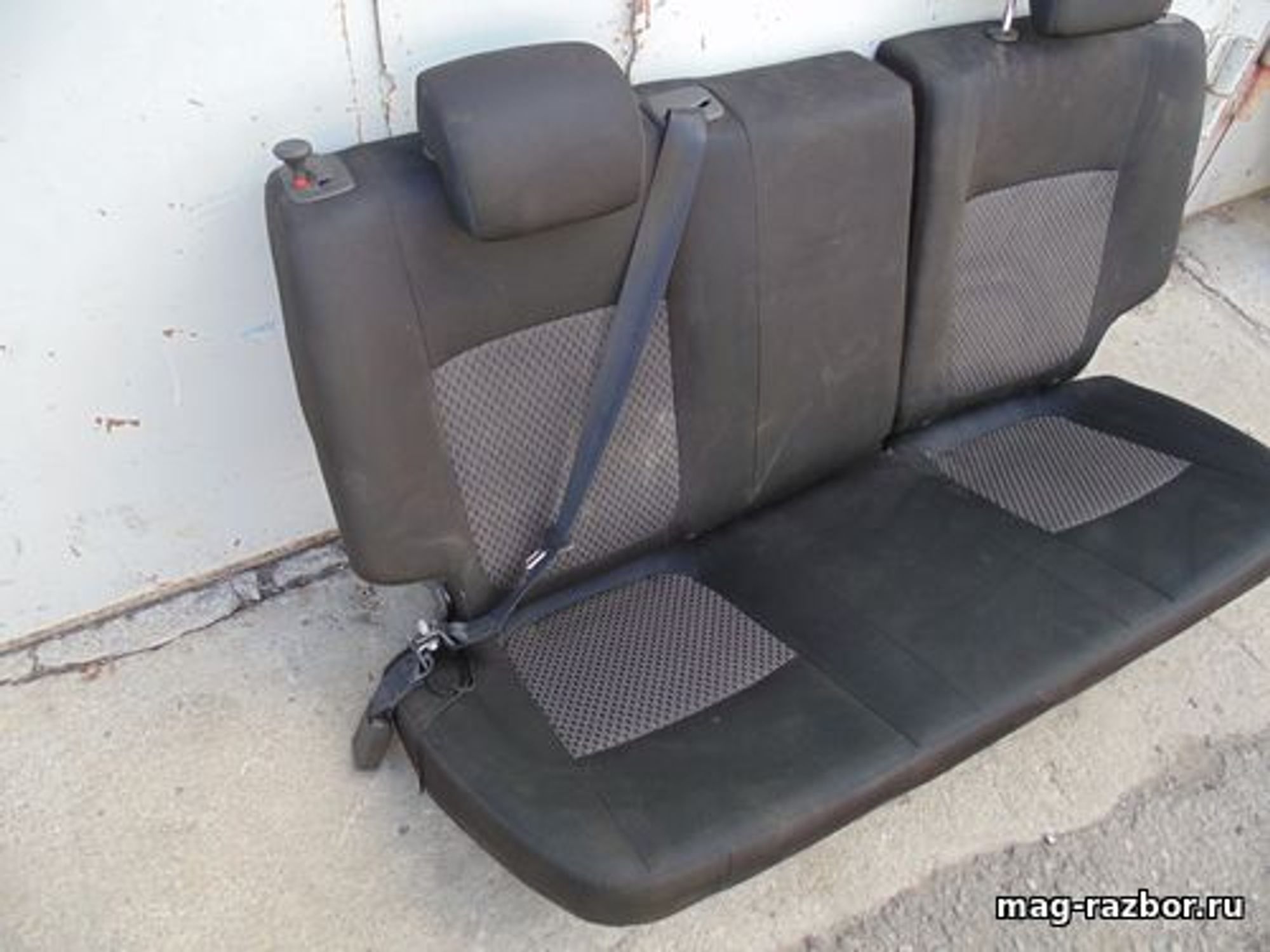 https://ycs.partsauto.market/partsauto-images/thmbs/userImages/d89d66a30f14dbad161fb7a986aa0fe5/part/6d2b3a2a-3886-423a-94fb-58de0076cb09_1710921582345.jpg