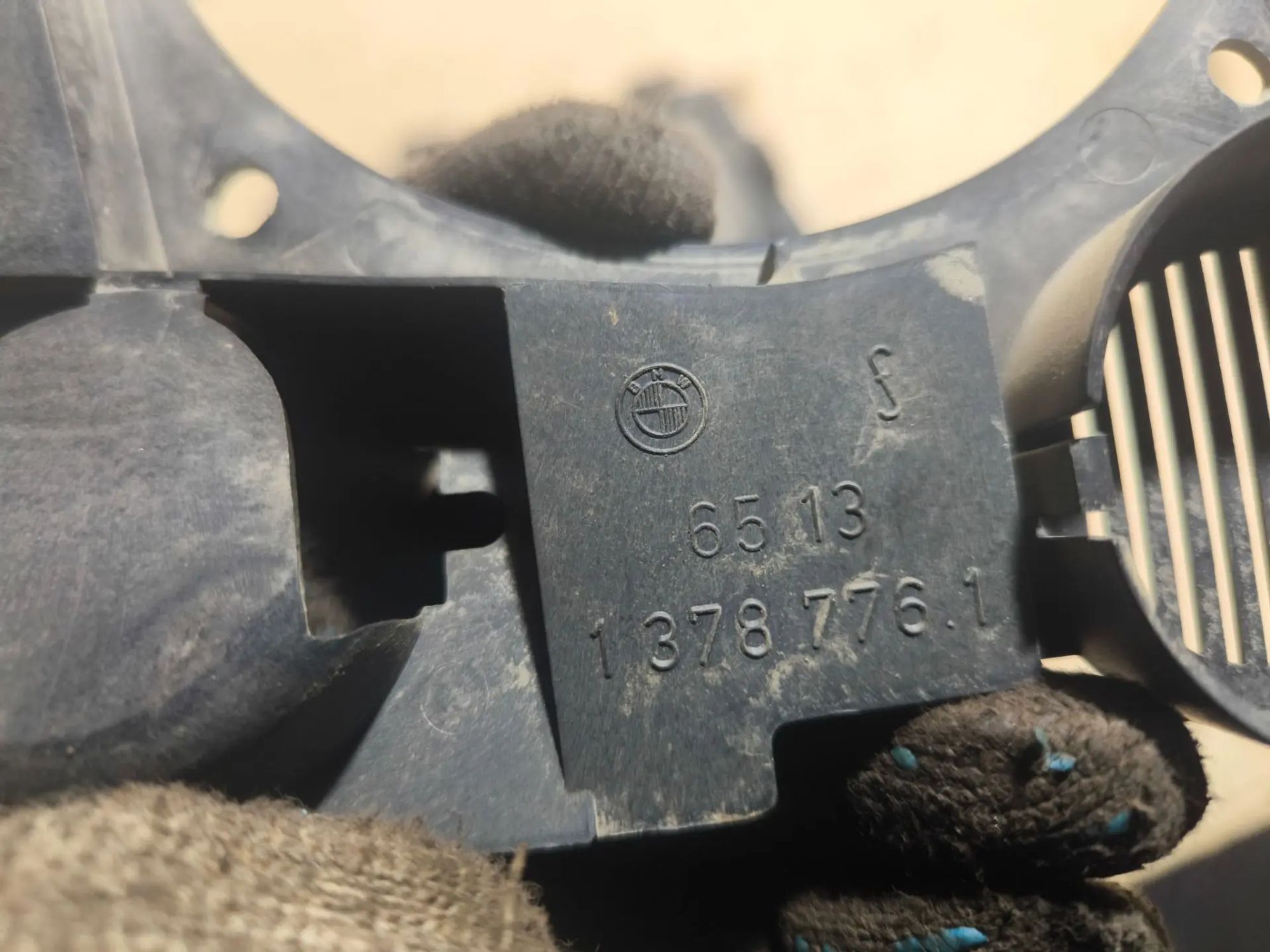 https://ycs.partsauto.market/partsauto-images/thmbs/userImages/d89d66a30f14dbad161fb7a986aa0fe5/part/6d4d3d04-c43d-4670-bcab-e0b359d074aa_1782407591330.jpg