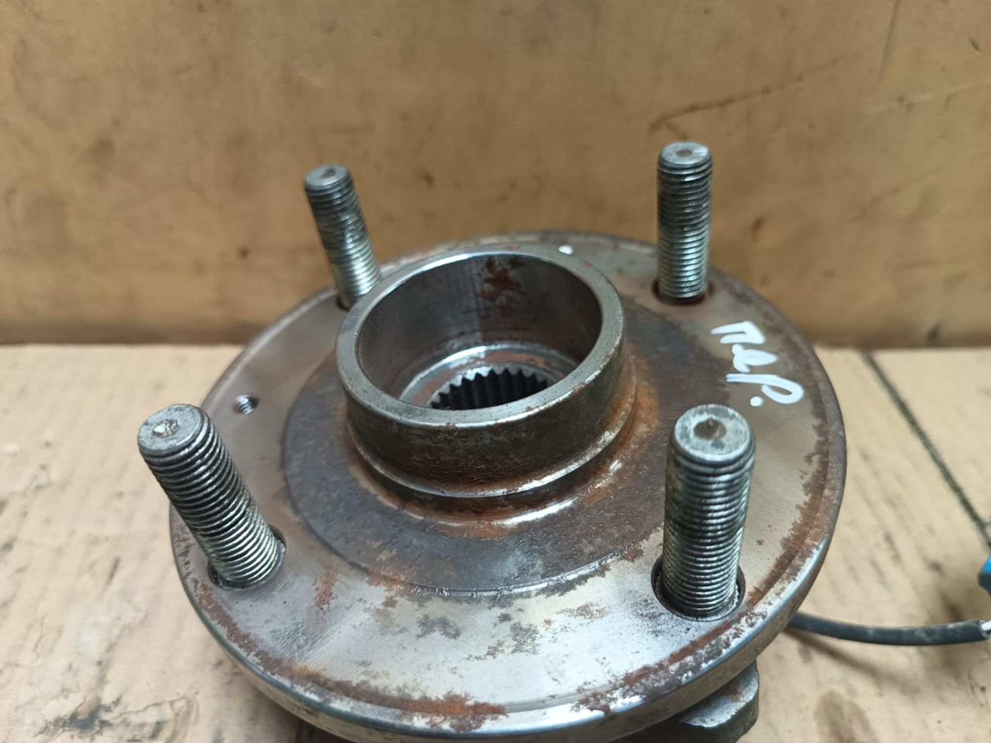 https://ycs.partsauto.market/partsauto-images/thmbs/userImages/d89d66a30f14dbad161fb7a986aa0fe5/part/6dab811a-5dd9-4477-9b67-b7395535c86d_1739951548268.jpg
