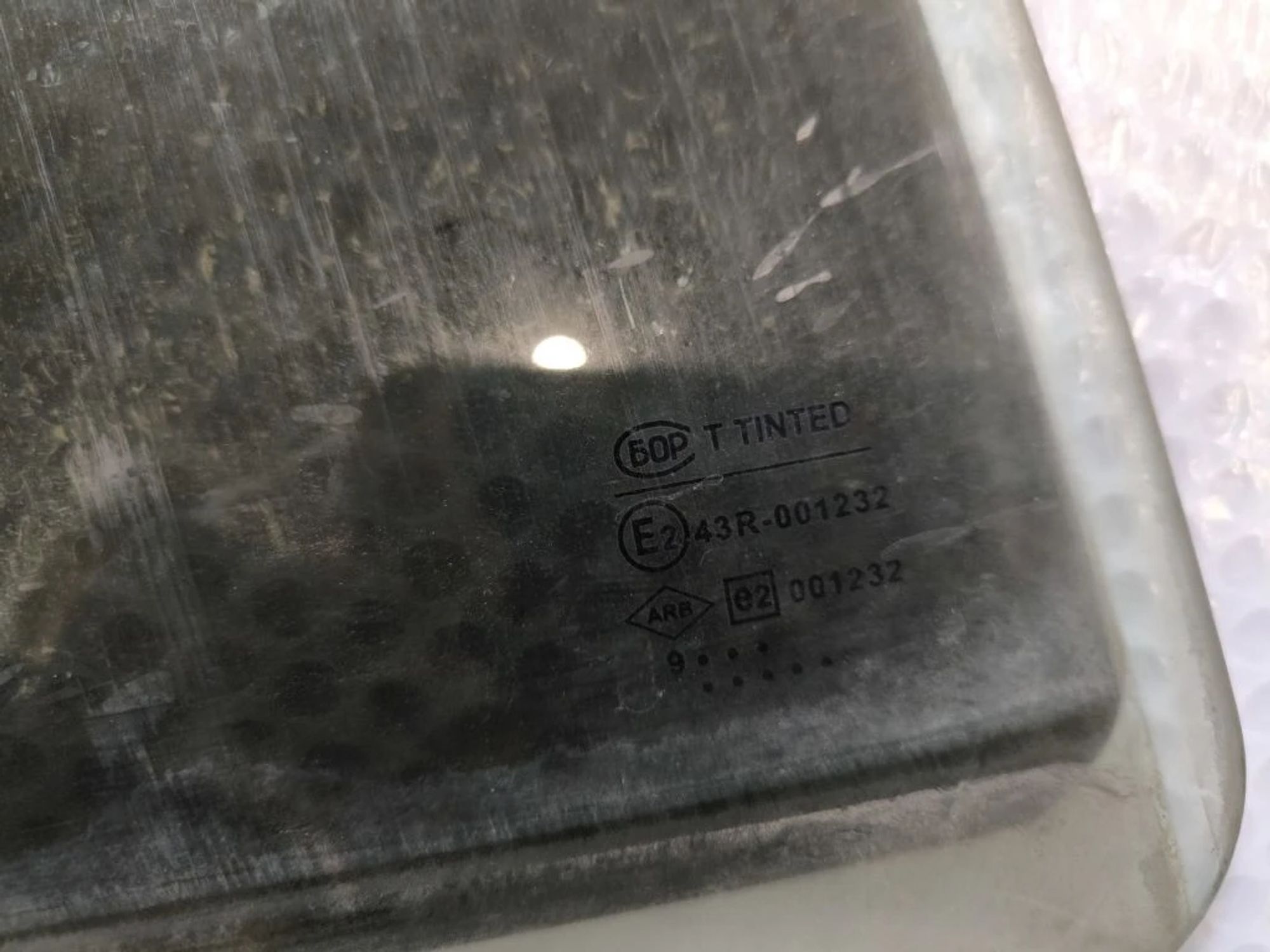 https://ycs.partsauto.market/partsauto-images/thmbs/userImages/d89d66a30f14dbad161fb7a986aa0fe5/part/6de365eb-5eaf-47ab-92b3-d0cc26324814_1777792197129.jpg