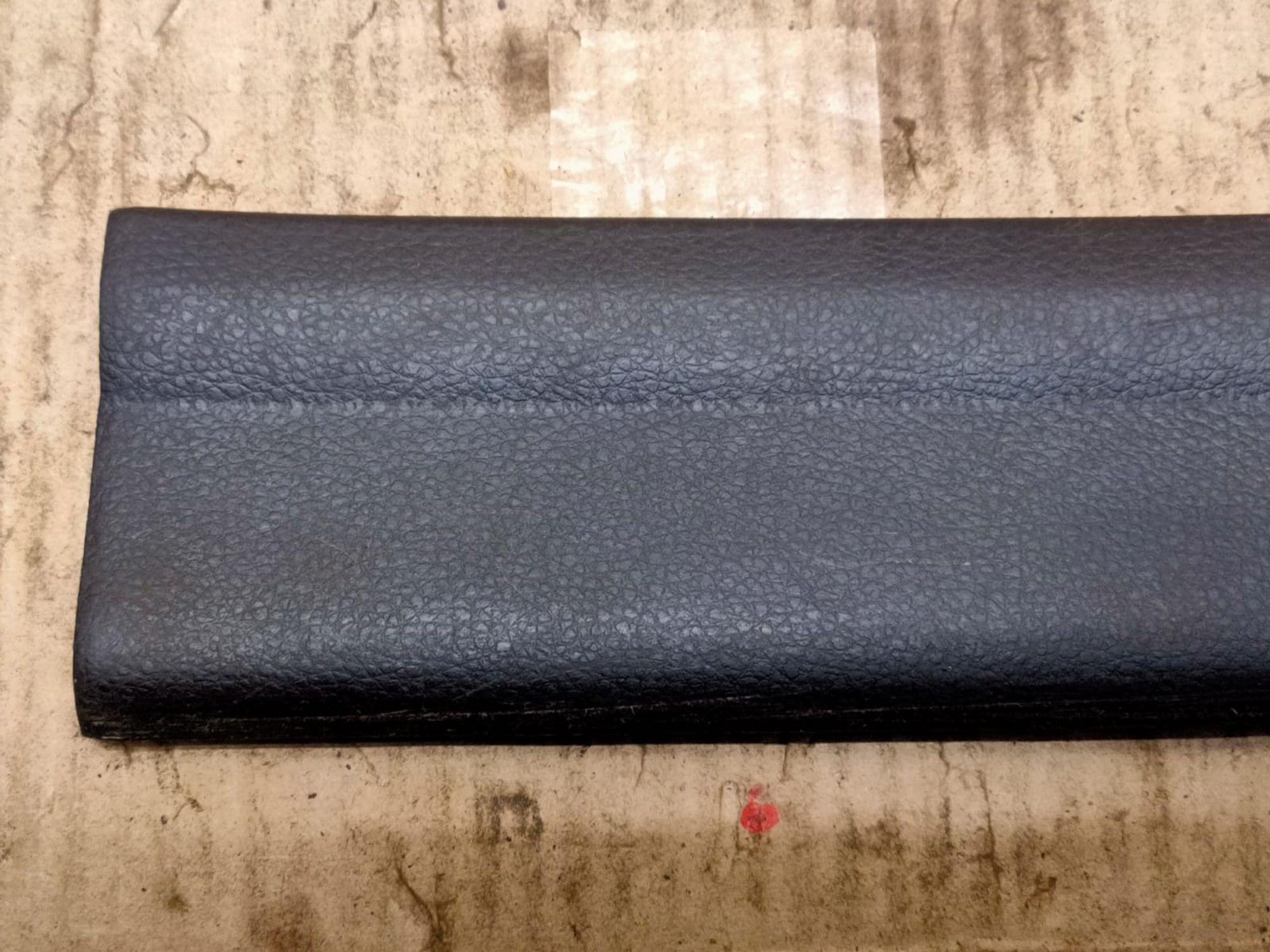 https://ycs.partsauto.market/partsauto-images/thmbs/userImages/d89d66a30f14dbad161fb7a986aa0fe5/part/6e08d0b3-c53d-41be-8bf8-dcf6fd1e9e18_1746285581465.jpg