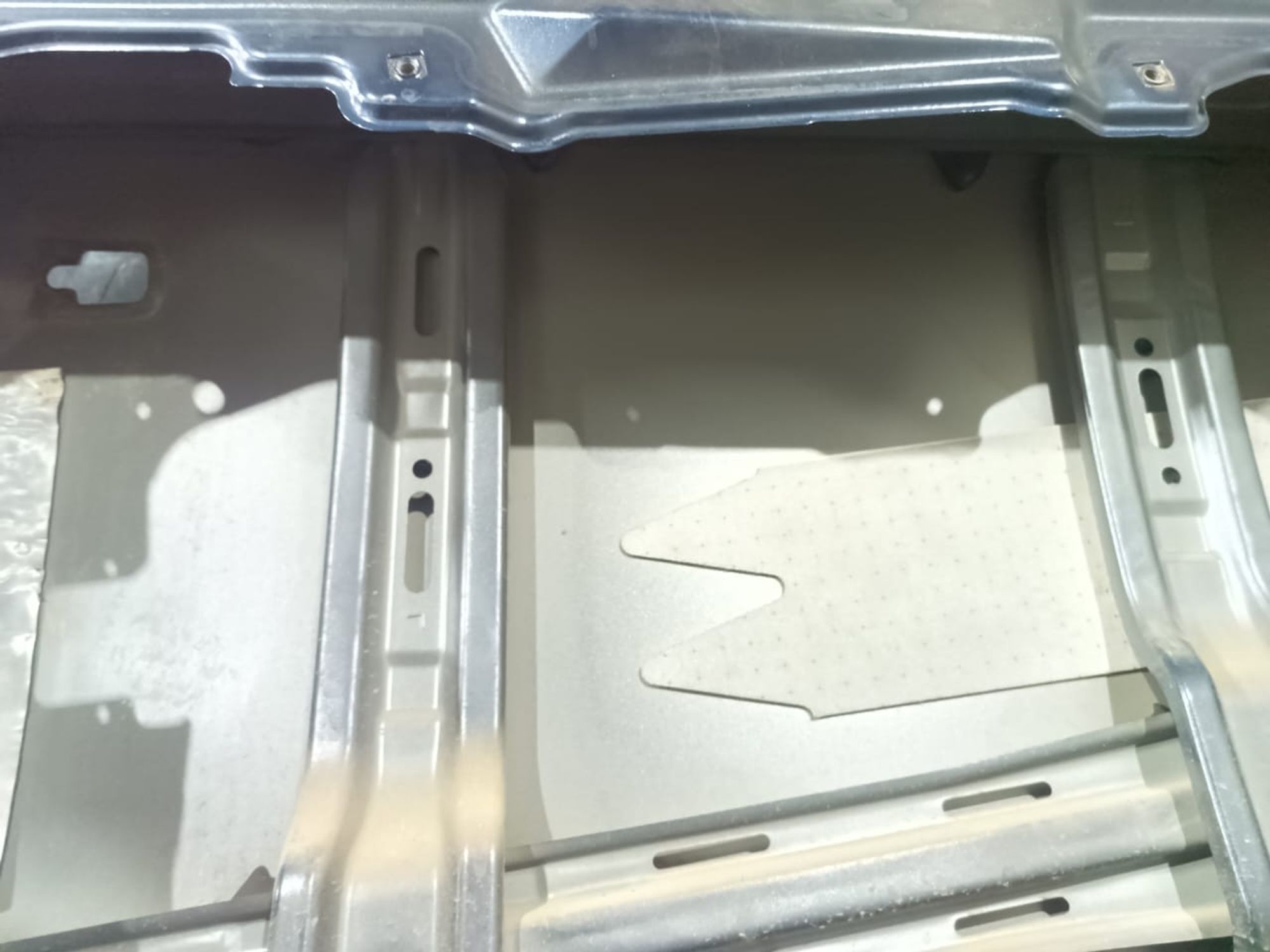 https://ycs.partsauto.market/partsauto-images/thmbs/userImages/d89d66a30f14dbad161fb7a986aa0fe5/part/6edd640a-4e12-42d9-8d3d-9fe4df72b16b_1735300802880.jpg