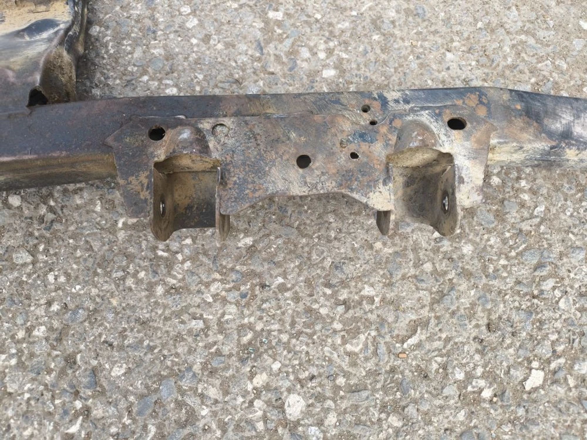 https://ycs.partsauto.market/partsauto-images/thmbs/userImages/d89d66a30f14dbad161fb7a986aa0fe5/part/6ef7844e-7b45-43d4-b665-299568a0b9f5_1780408981427.jpg