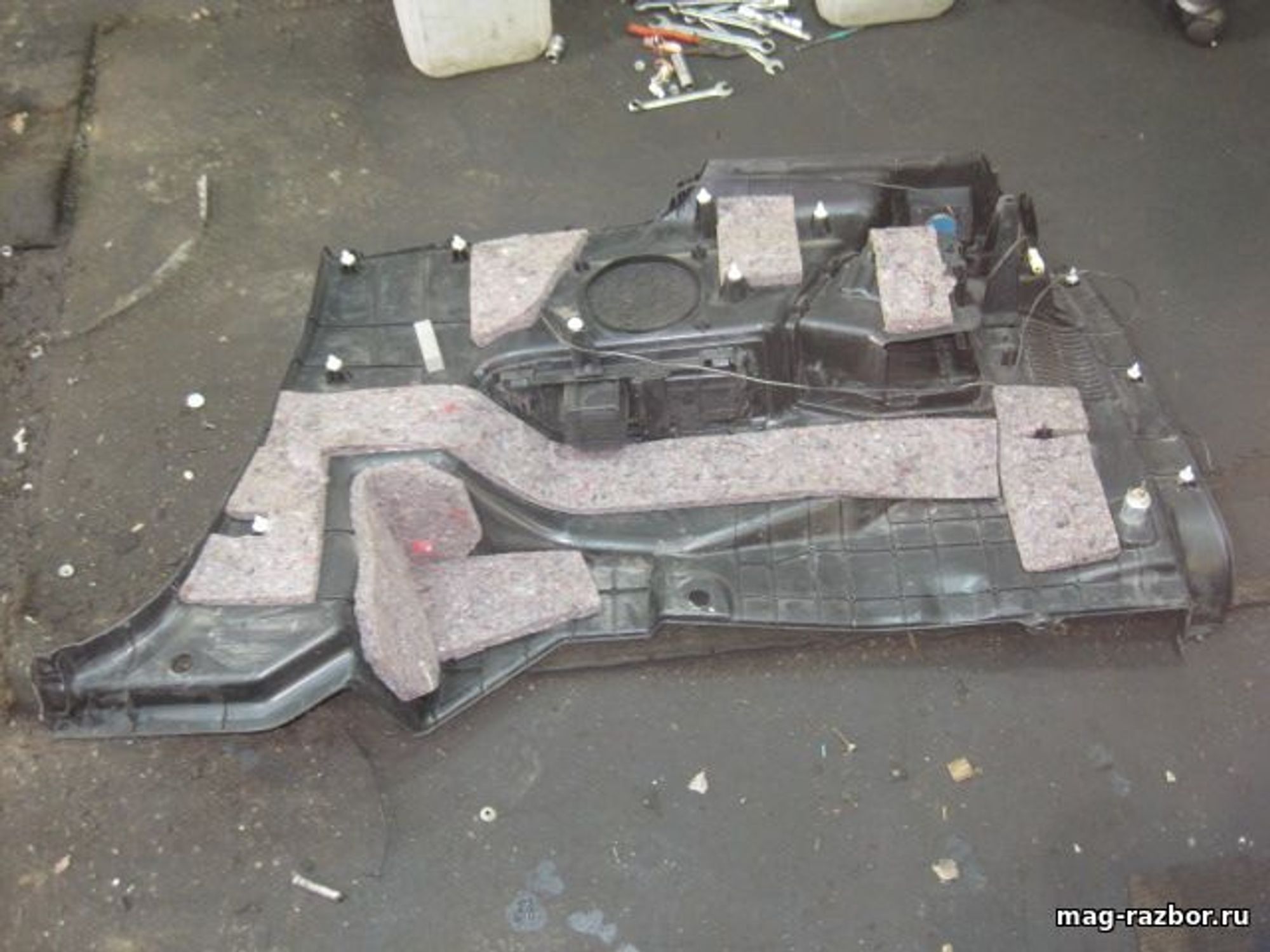 https://ycs.partsauto.market/partsauto-images/thmbs/userImages/d89d66a30f14dbad161fb7a986aa0fe5/part/6f4210f9-296e-47e6-9549-ef84e011e97b_1700547978049.jpg